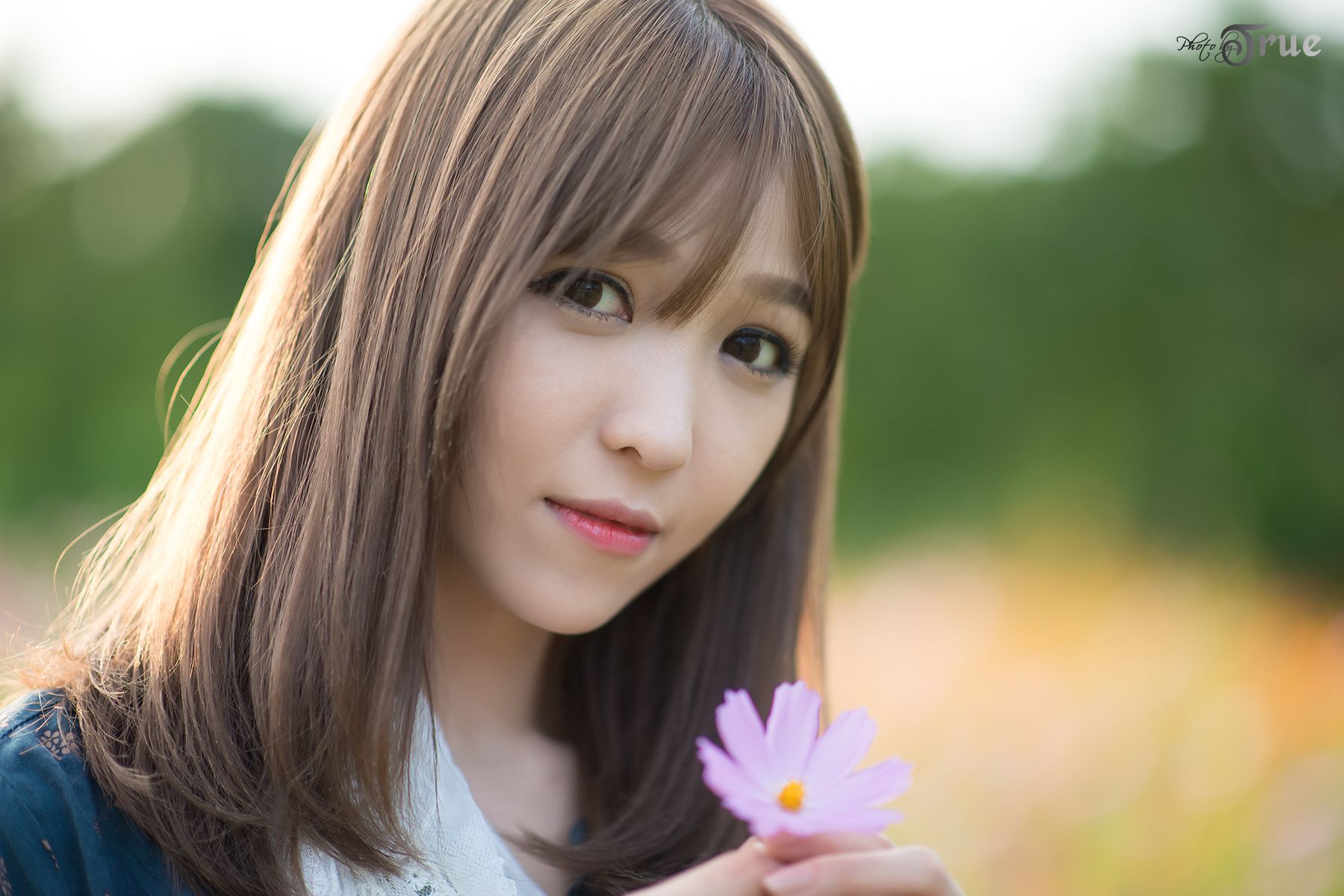 李仁慧《户外小清新超短裙系列》套图-图0