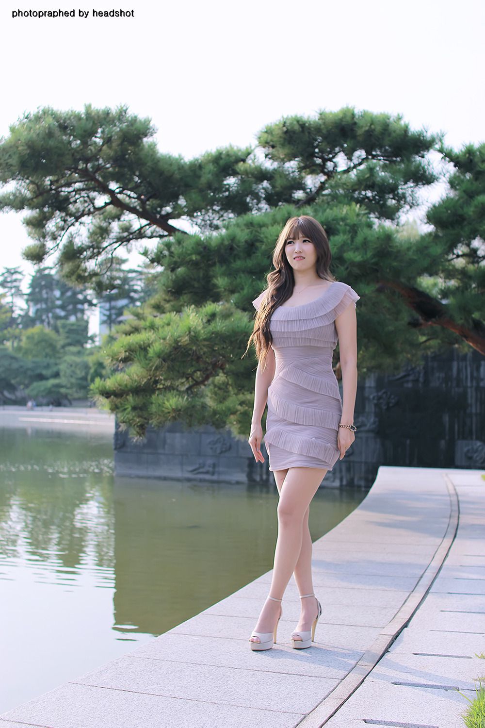 李仁慧《极品公园超短裙气质女神》-图13