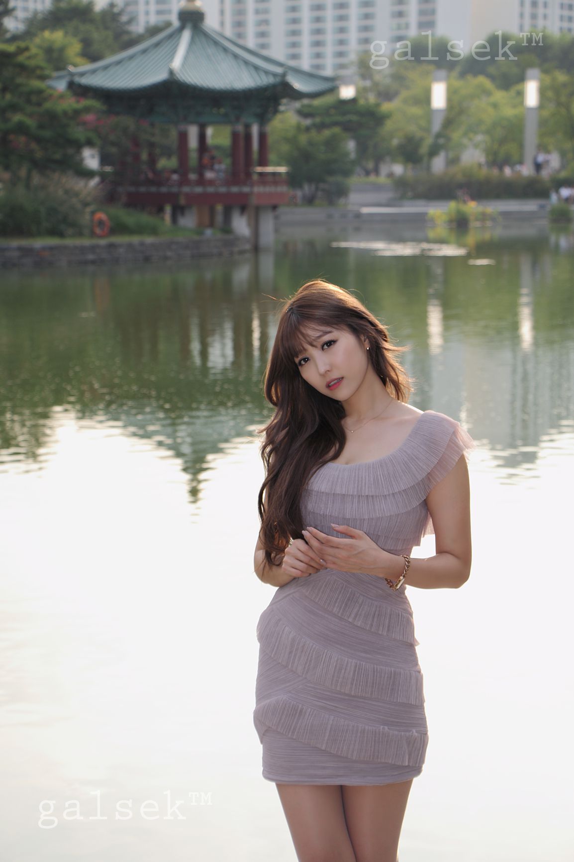 李仁慧《极品公园超短裙气质女神》-图25