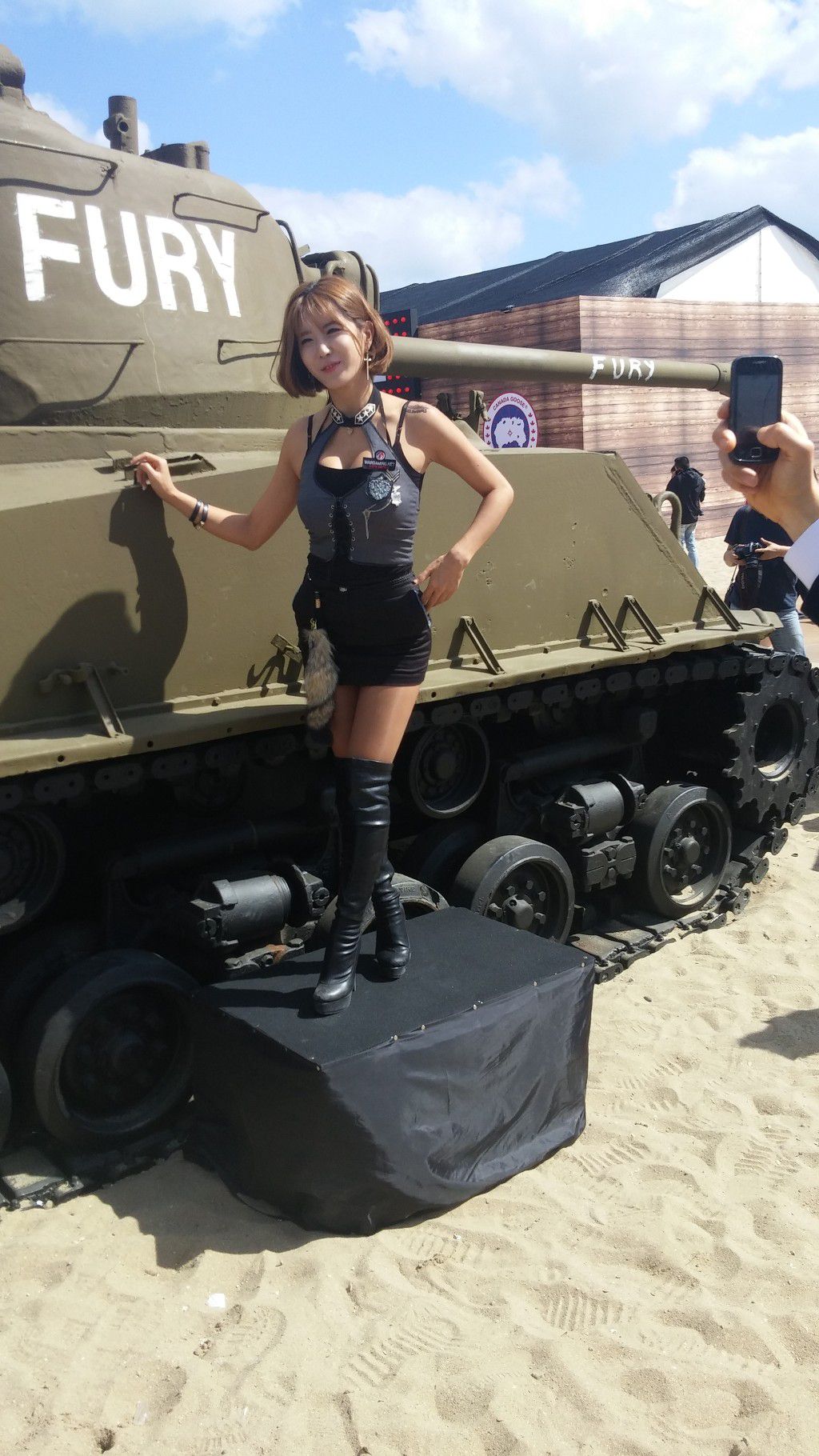 许允美《釜山坦克世界》套图-图108