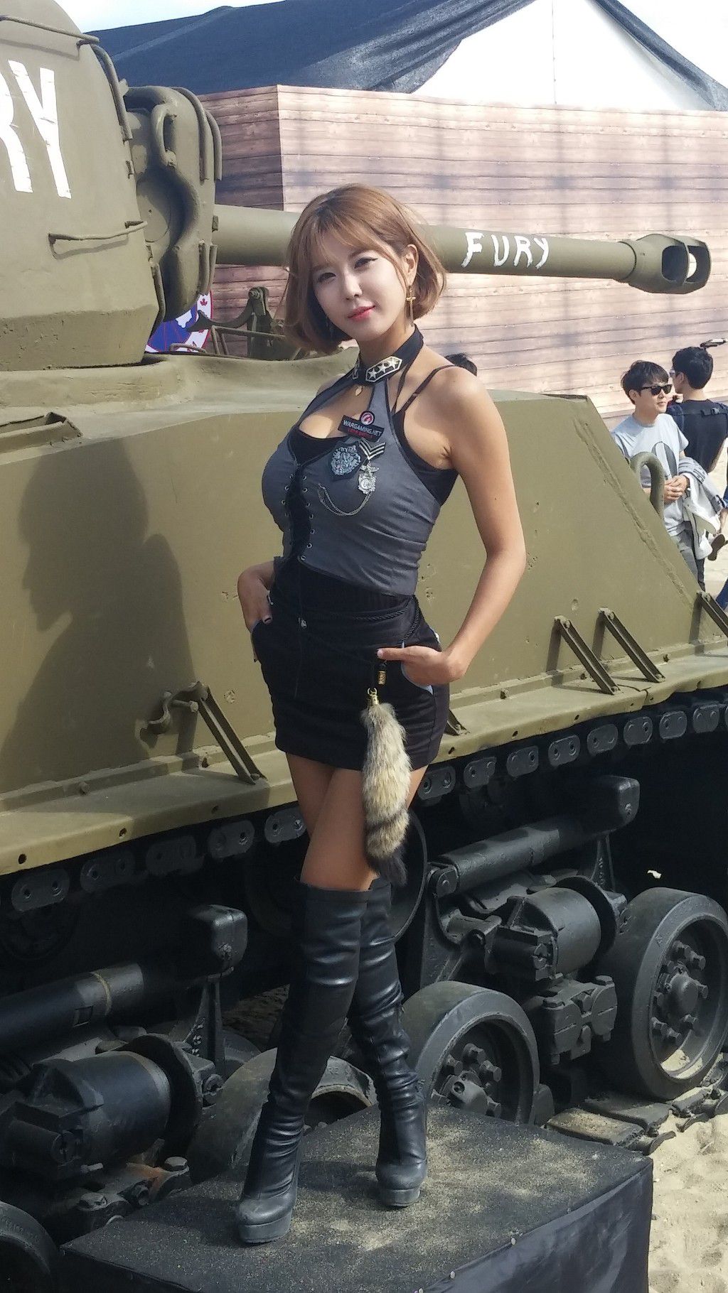 许允美《釜山坦克世界》套图-图118