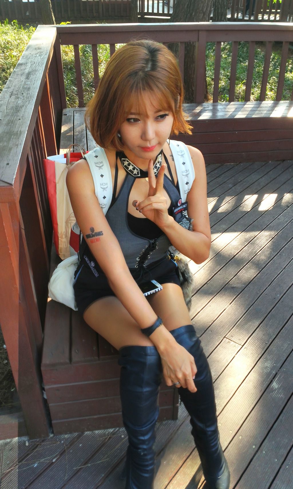 许允美《釜山坦克世界》套图-图52