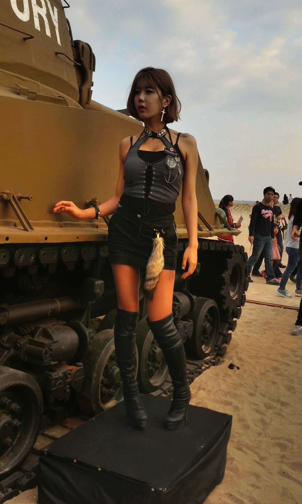 许允美《釜山坦克世界》套图-图85