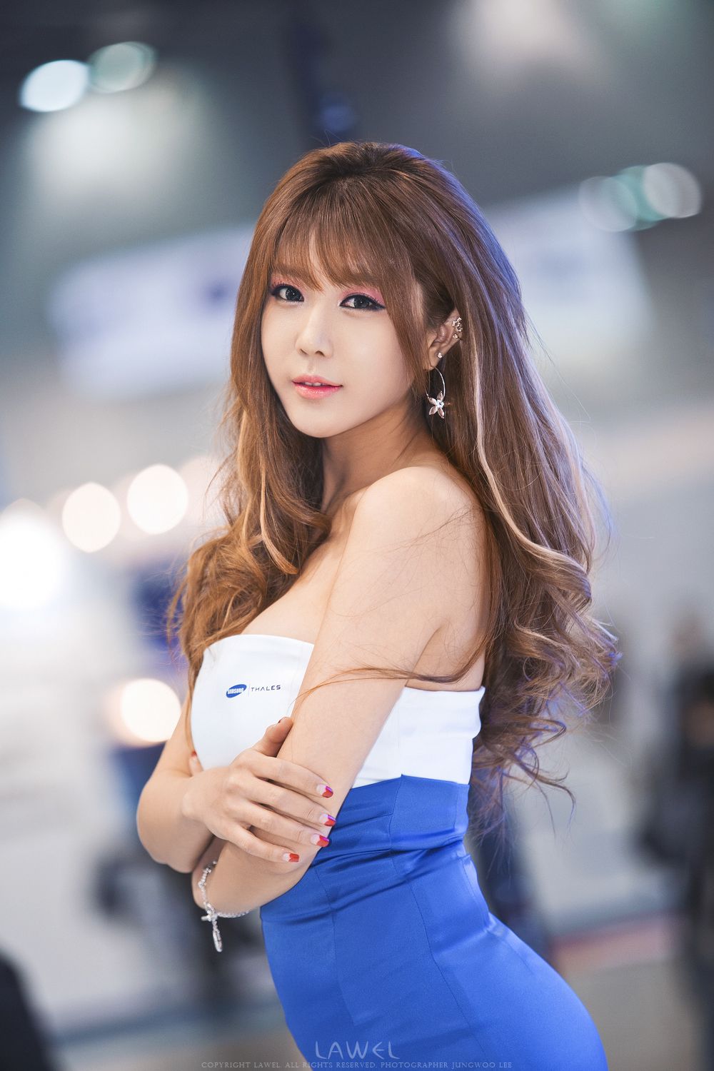 许允美《三星展台包臀超短裙系列》高清套图-图84