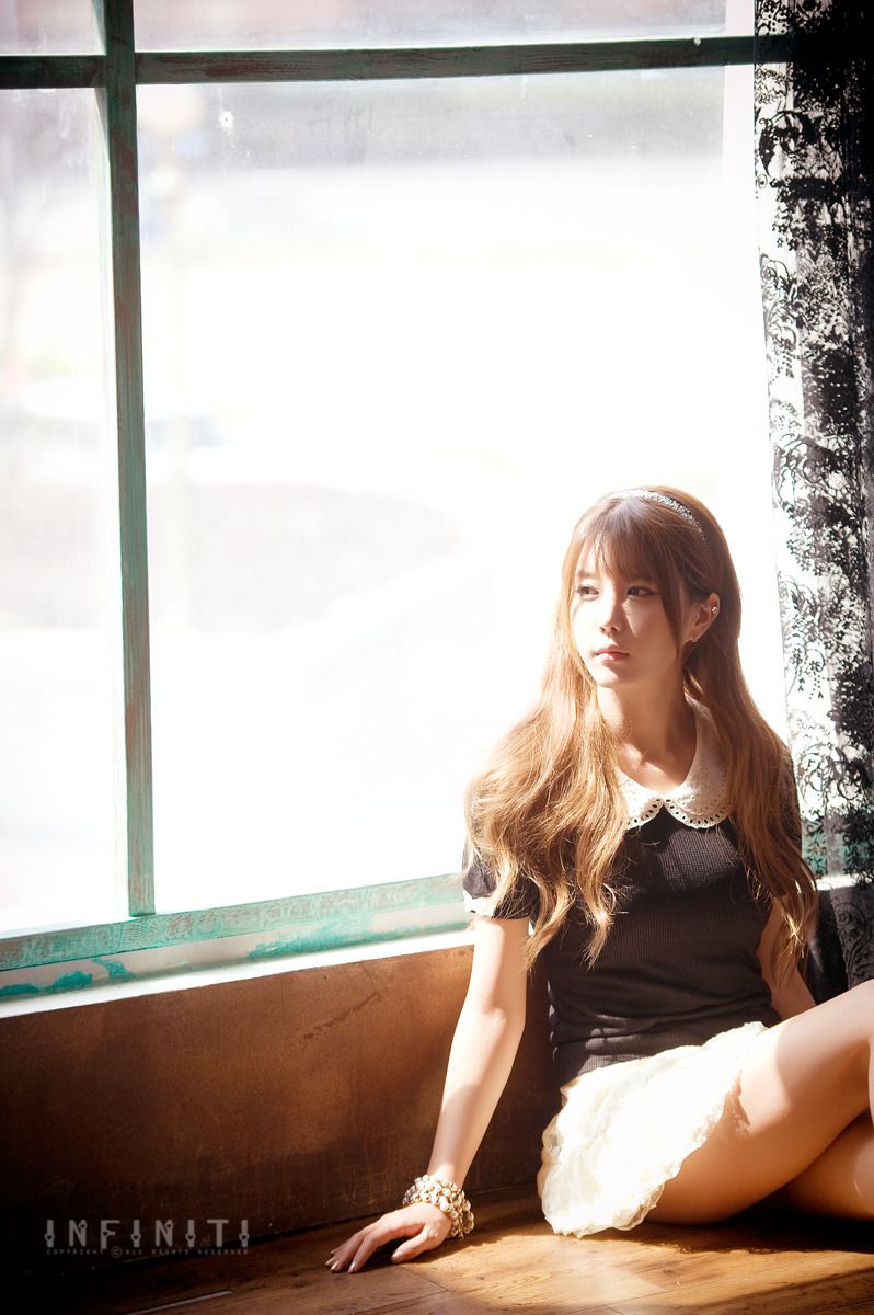 韩国少女许允美 Heo Yun Mi《光影下的美人》-图2