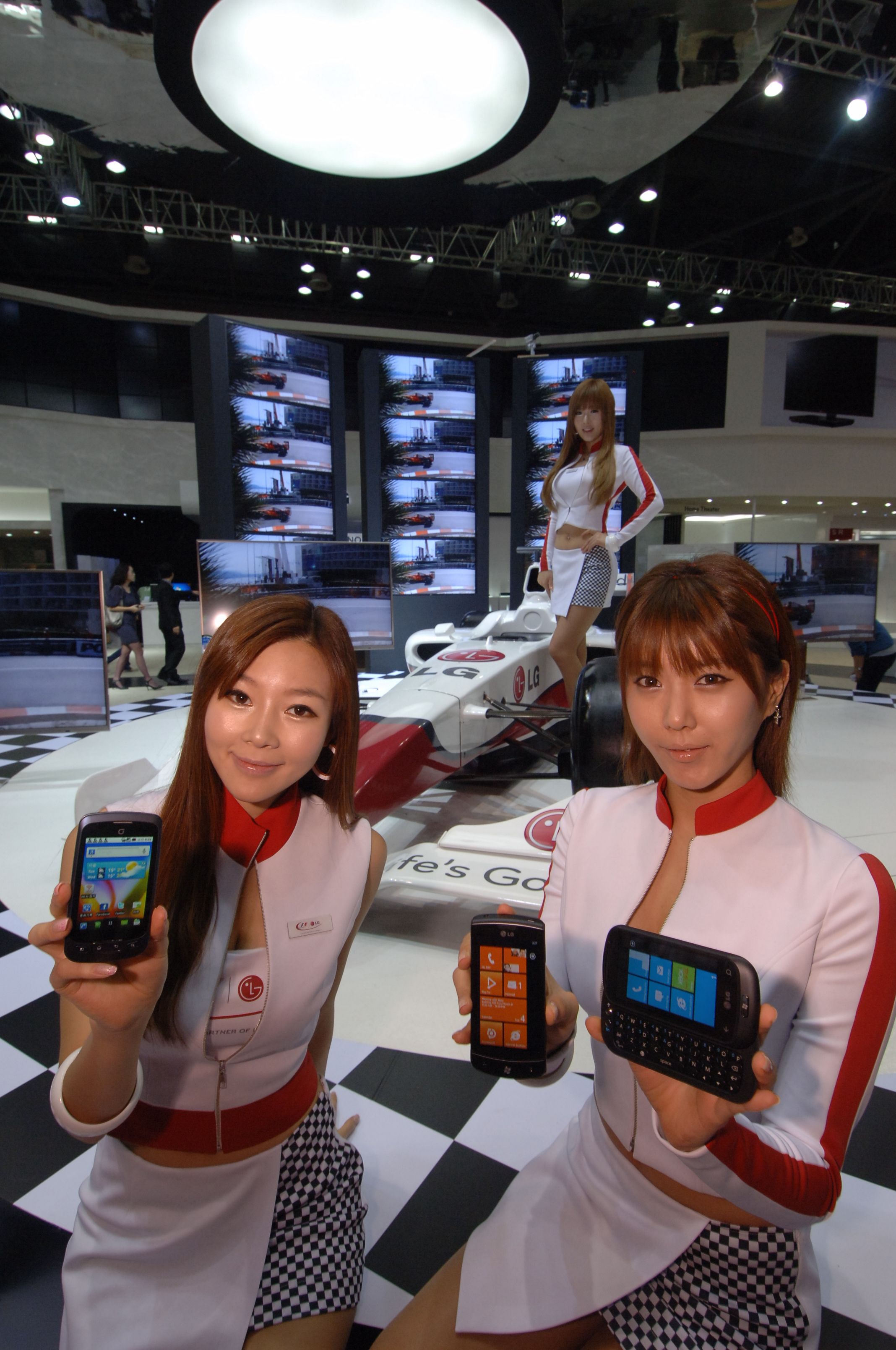 黄美姬《电子数码展》图片合集-图11