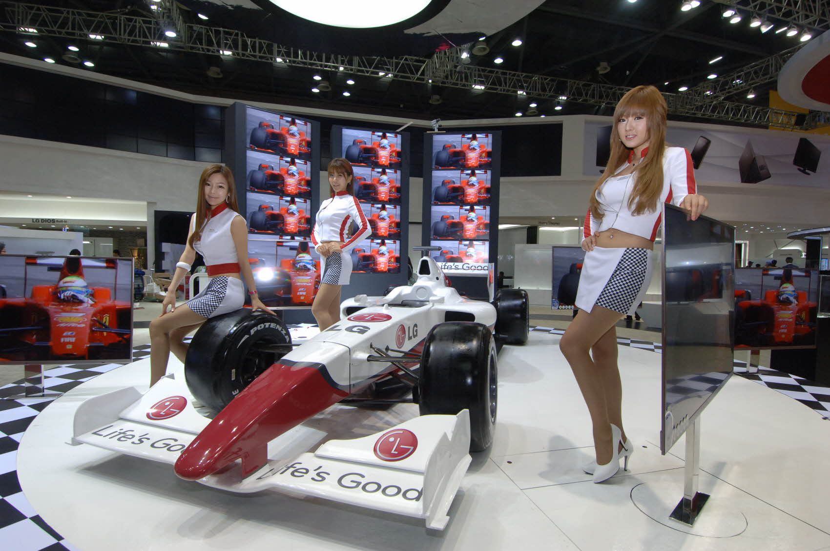 黄美姬《电子数码展》图片合集-图14