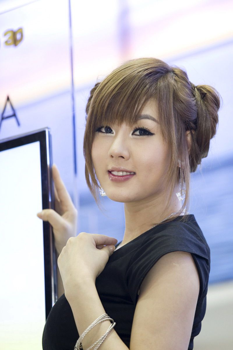 黄美姬《电子数码展》图片合集-图2