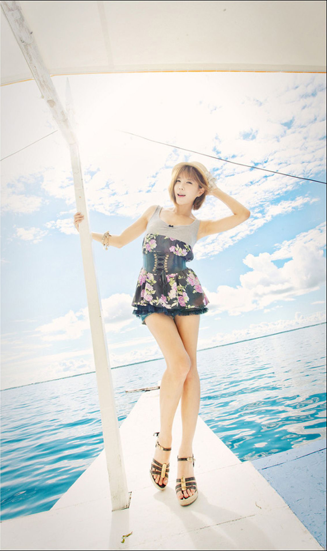 许允美《海上游艇女神》-图24