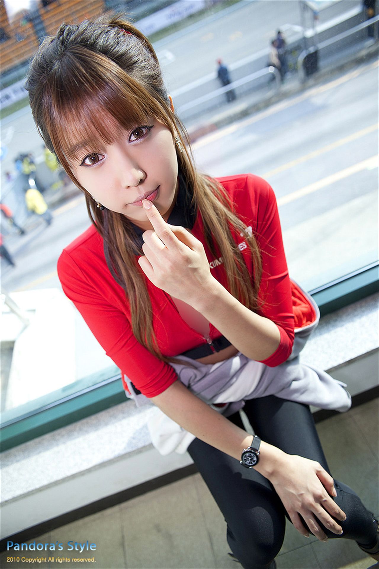 赛车女郎许允美 Heo Yun Mi《红衣紧身裤系列》高清套图-图28