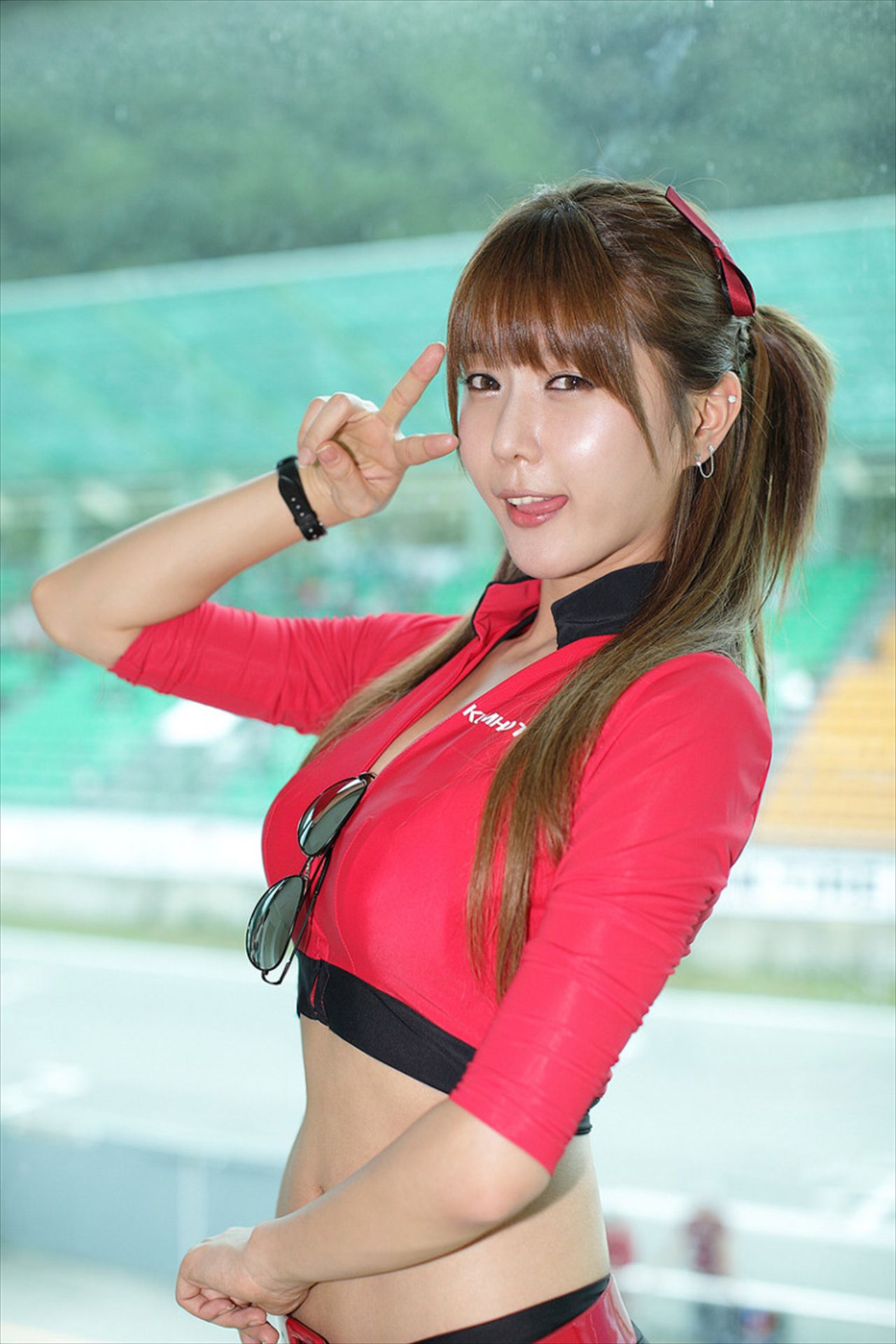 赛车女郎许允美 Heo Yun Mi《红衣紧身裤系列》高清套图-图29