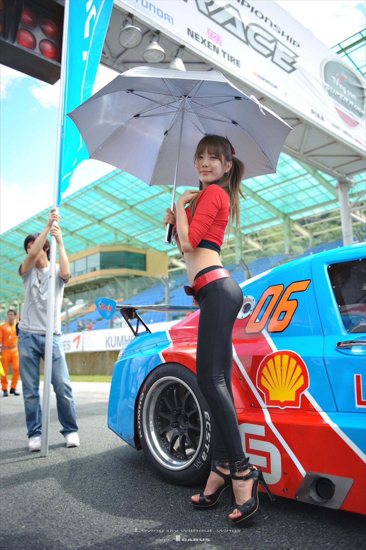 赛车女郎许允美 Heo Yun Mi《红衣紧身裤系列》高清套图-图43