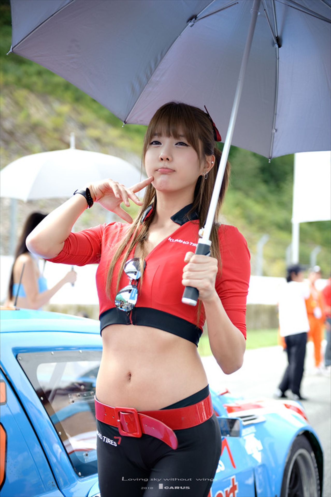 赛车女郎许允美 Heo Yun Mi《红衣紧身裤系列》高清套图-图52