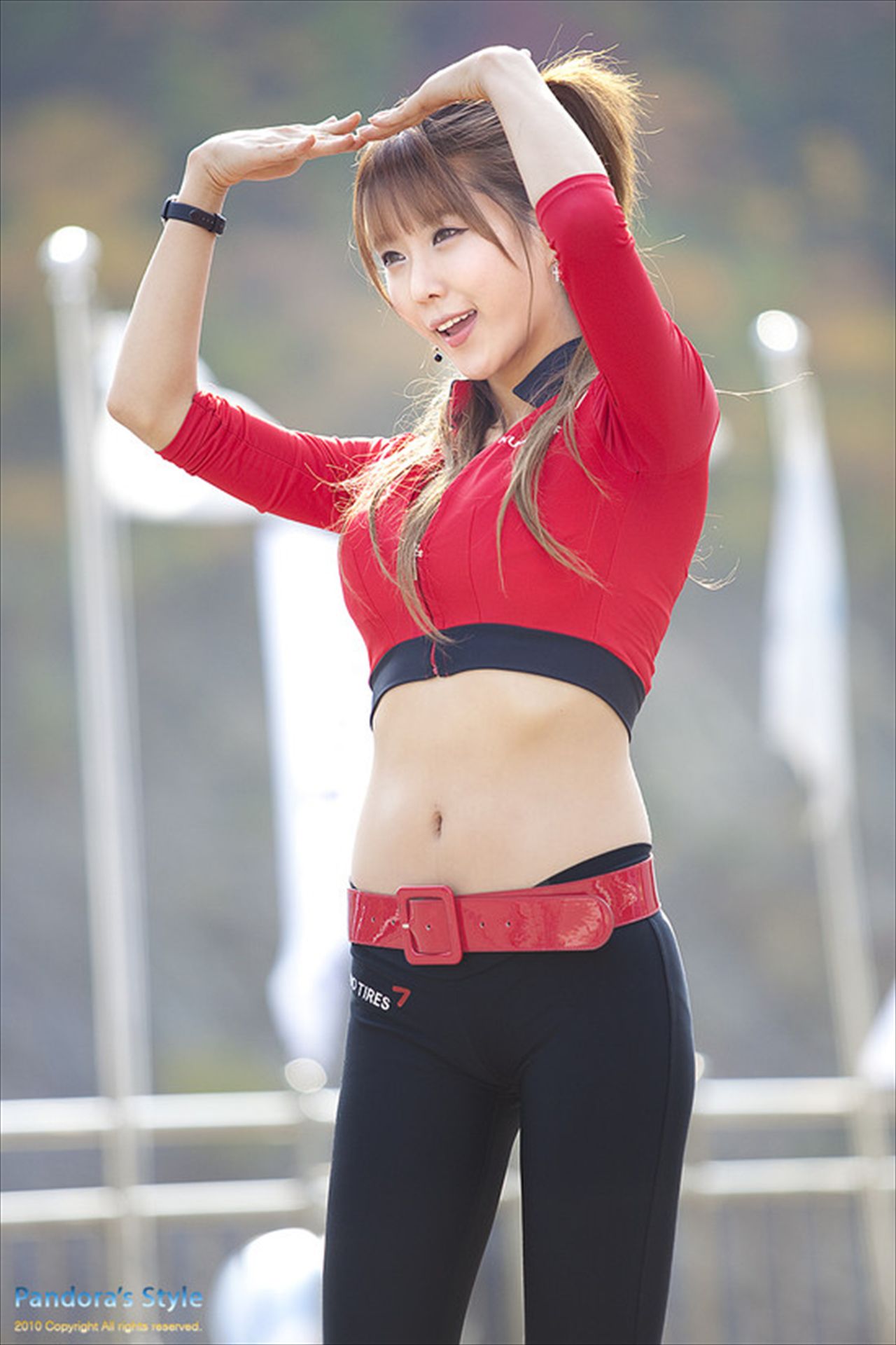 赛车女郎许允美 Heo Yun Mi《红衣紧身裤系列》高清套图-图56