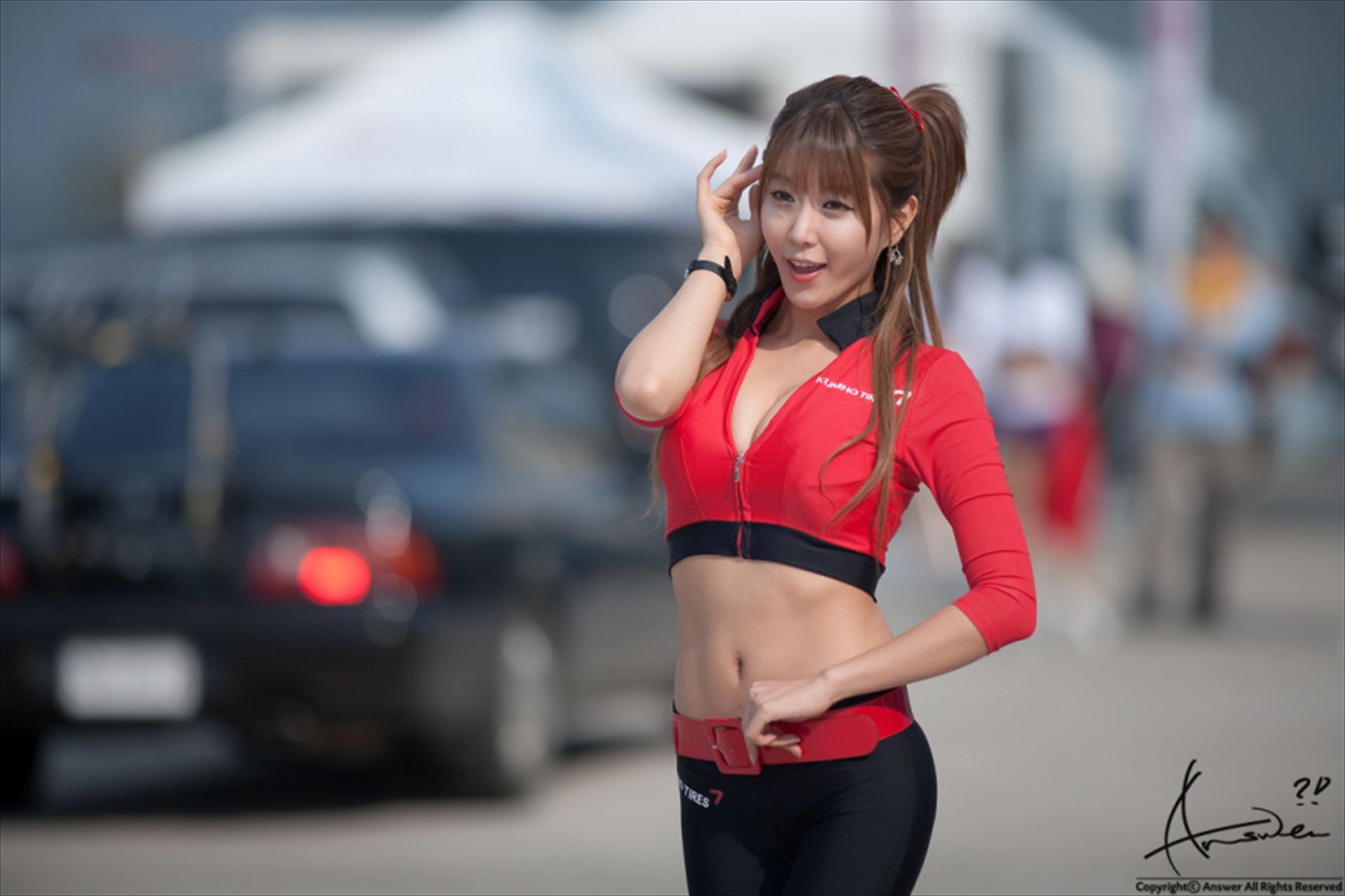 赛车女郎许允美 Heo Yun Mi《红衣紧身裤系列》高清套图-图70