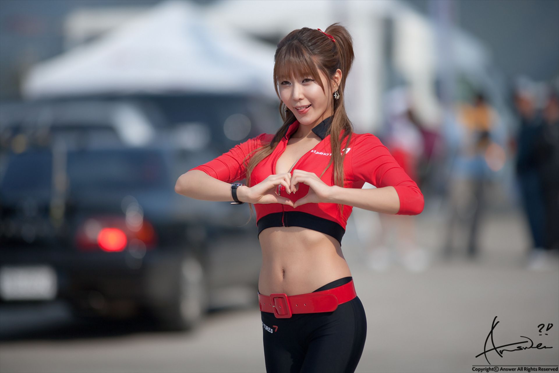 赛车女郎许允美 Heo Yun Mi《红衣紧身裤系列》高清套图-图89