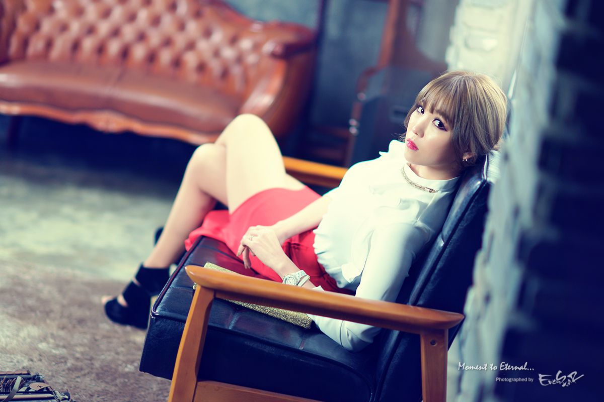 李仁慧(李恩慧)《办公室里的优雅气质女神》写真合集-图43