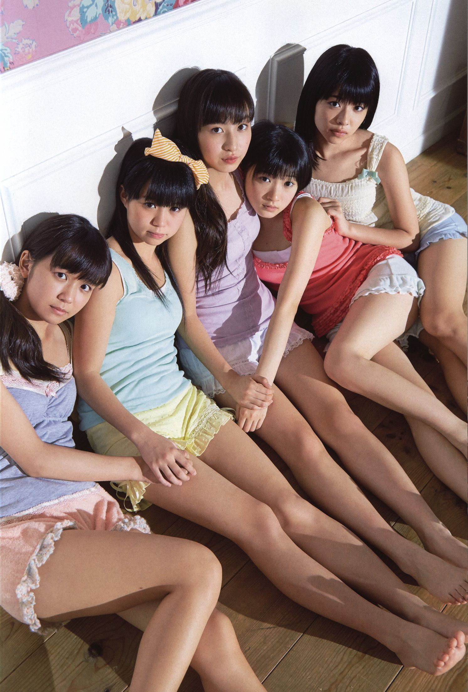 日本美少女组合Juice=Juice《OFFICIAL PHOTO BOOK》-图52