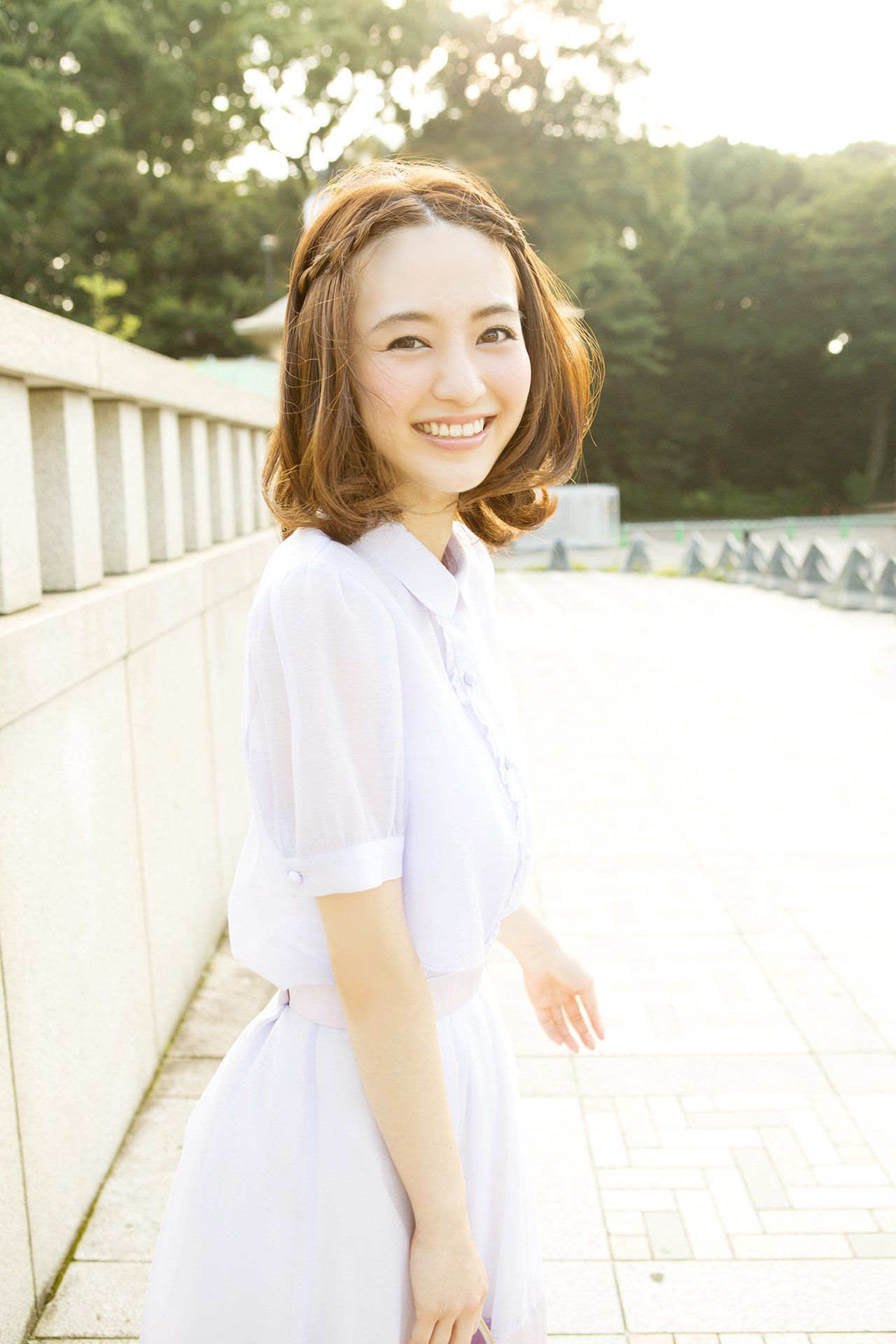 逢沢りな Rina Aizawa《夕暮れハンカチーフ》-图2