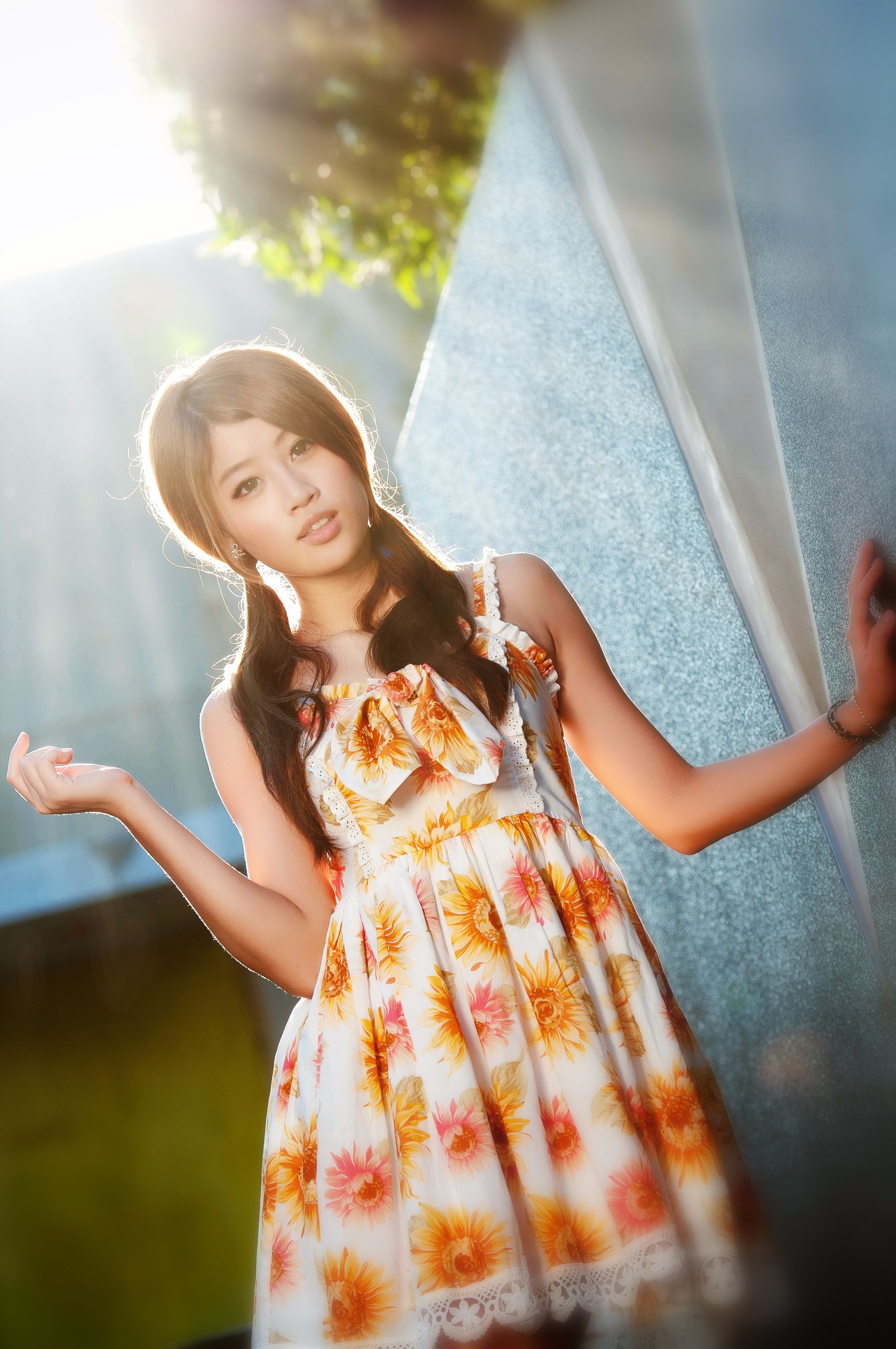 台湾美女林真亦YUNA《阳光街拍》图片合集-图0