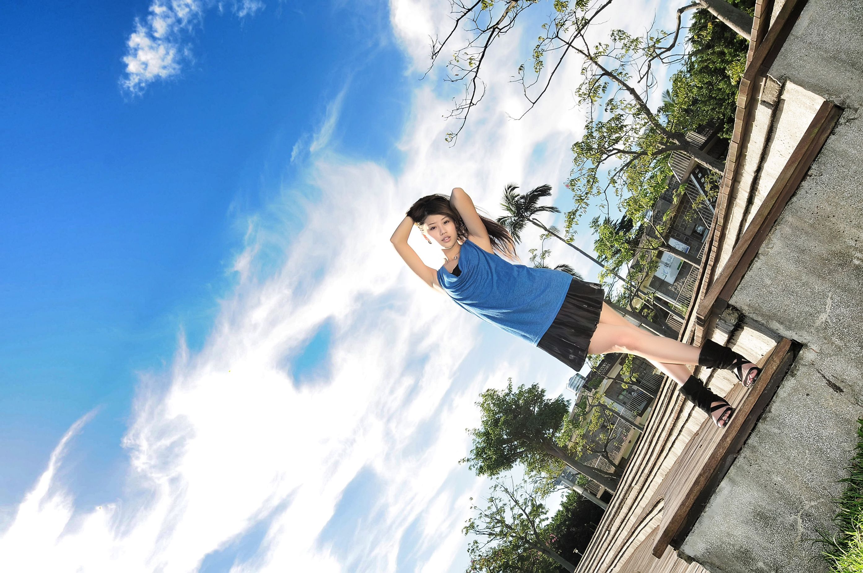 台湾美女林真亦YUNA《阳光街拍》图片合集-图8