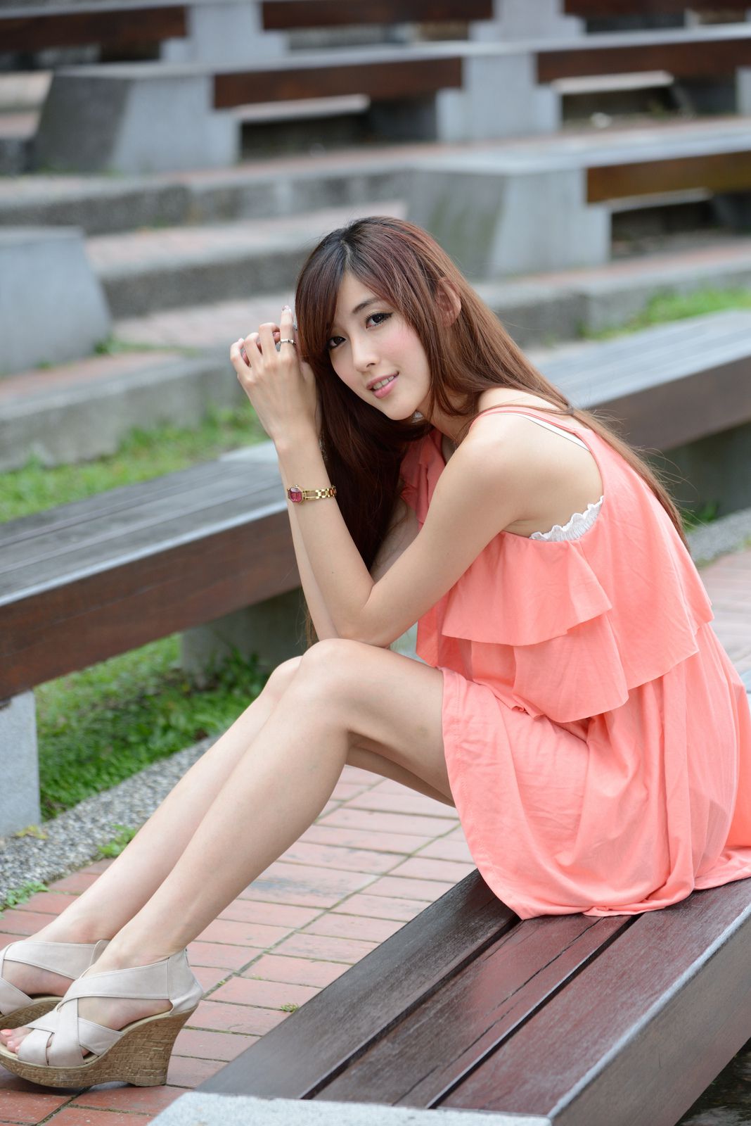 Kila晶晶/廖挺伶《粉色连衣裙外拍》-图17