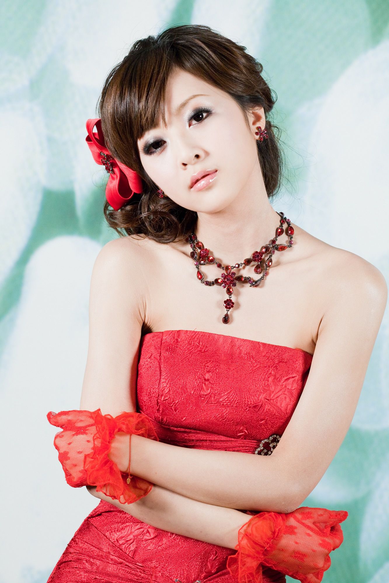 张允霏/果子MM《創意婚紗潮流風》-图48