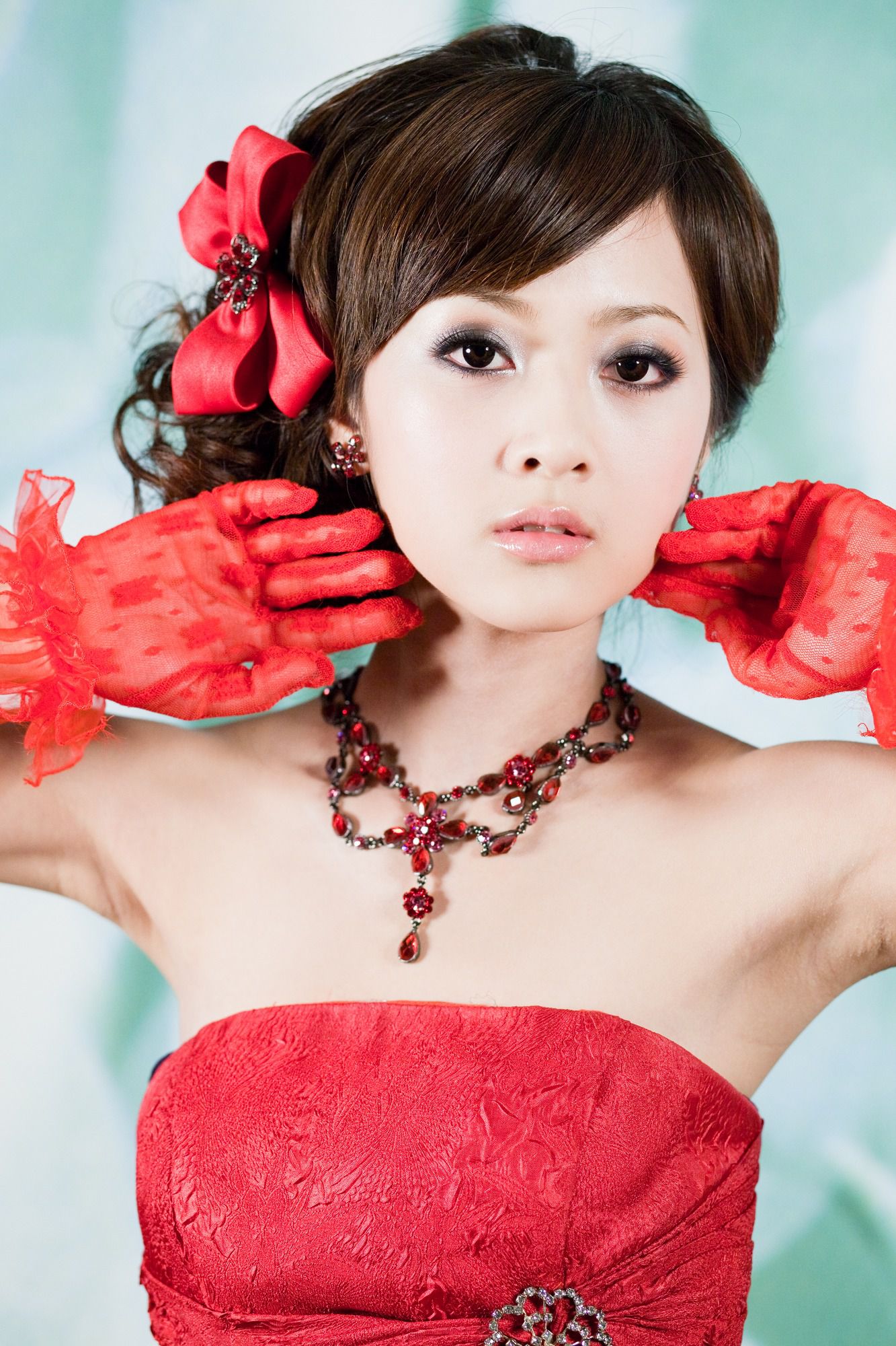 张允霏/果子MM《創意婚紗潮流風》-图49