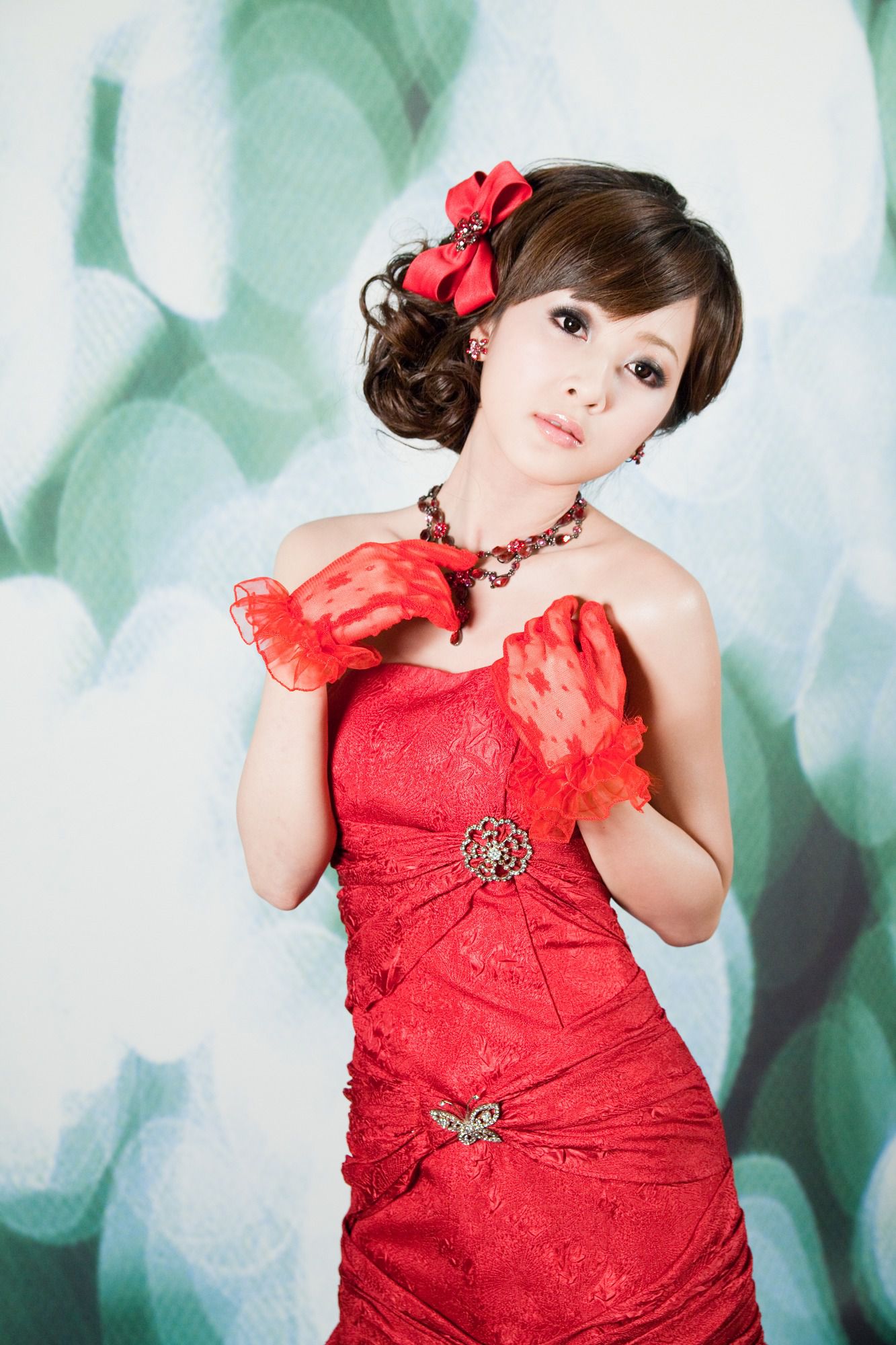 张允霏/果子MM《創意婚紗潮流風》-图50