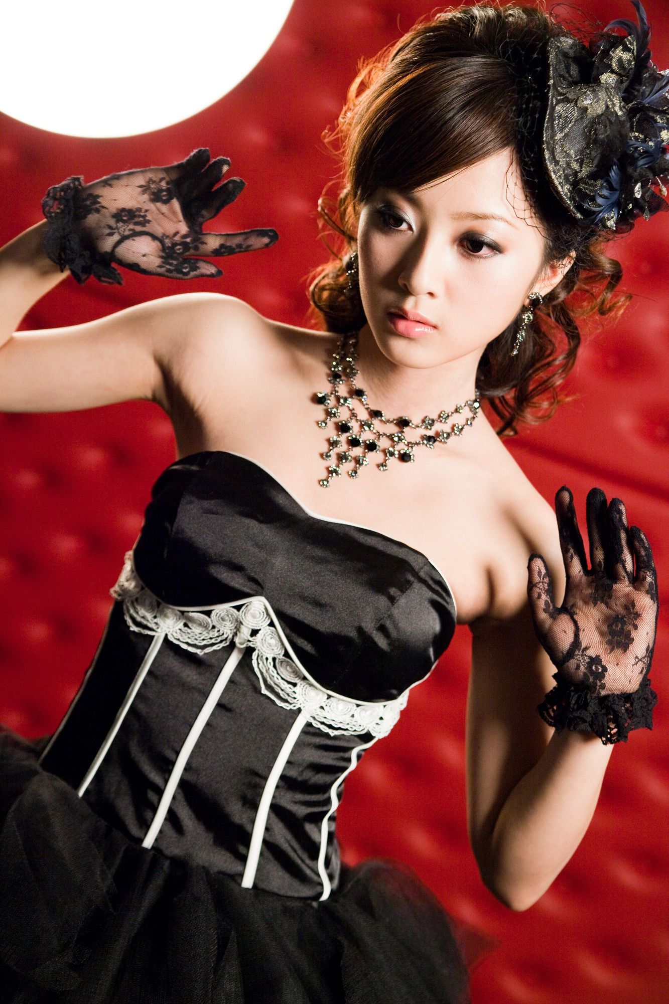 张允霏/果子MM《創意婚紗潮流風》-图61