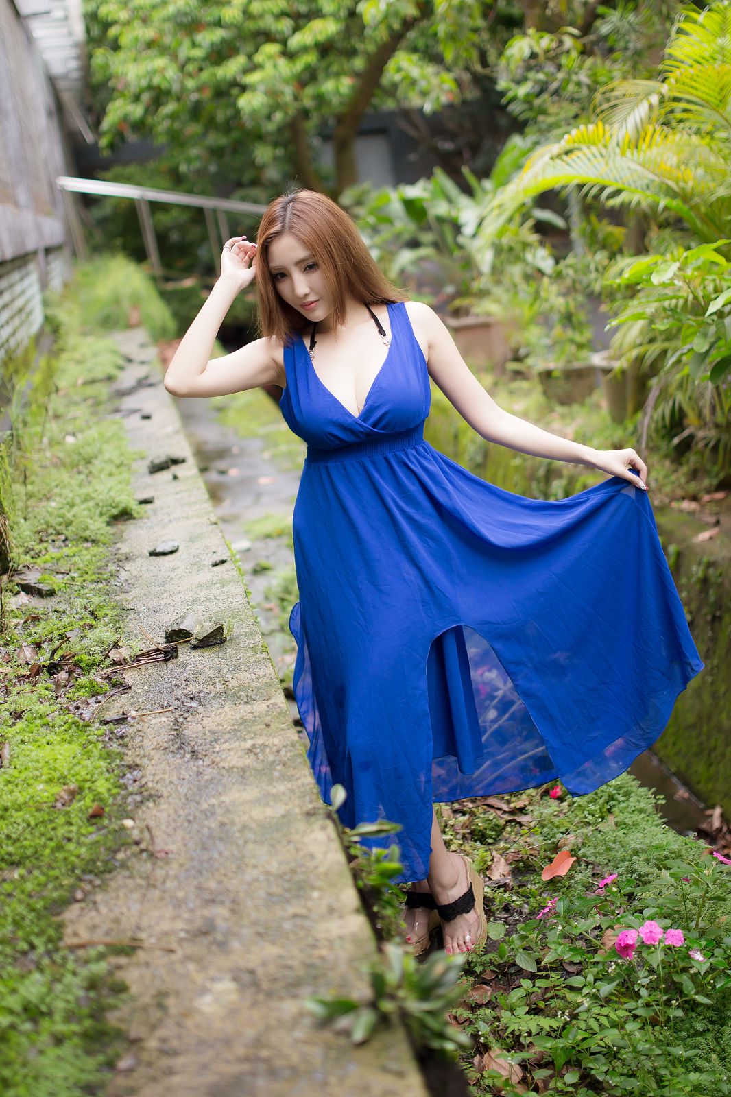 台湾赵芸Syuan《极品蓝色长裙女神》-图2