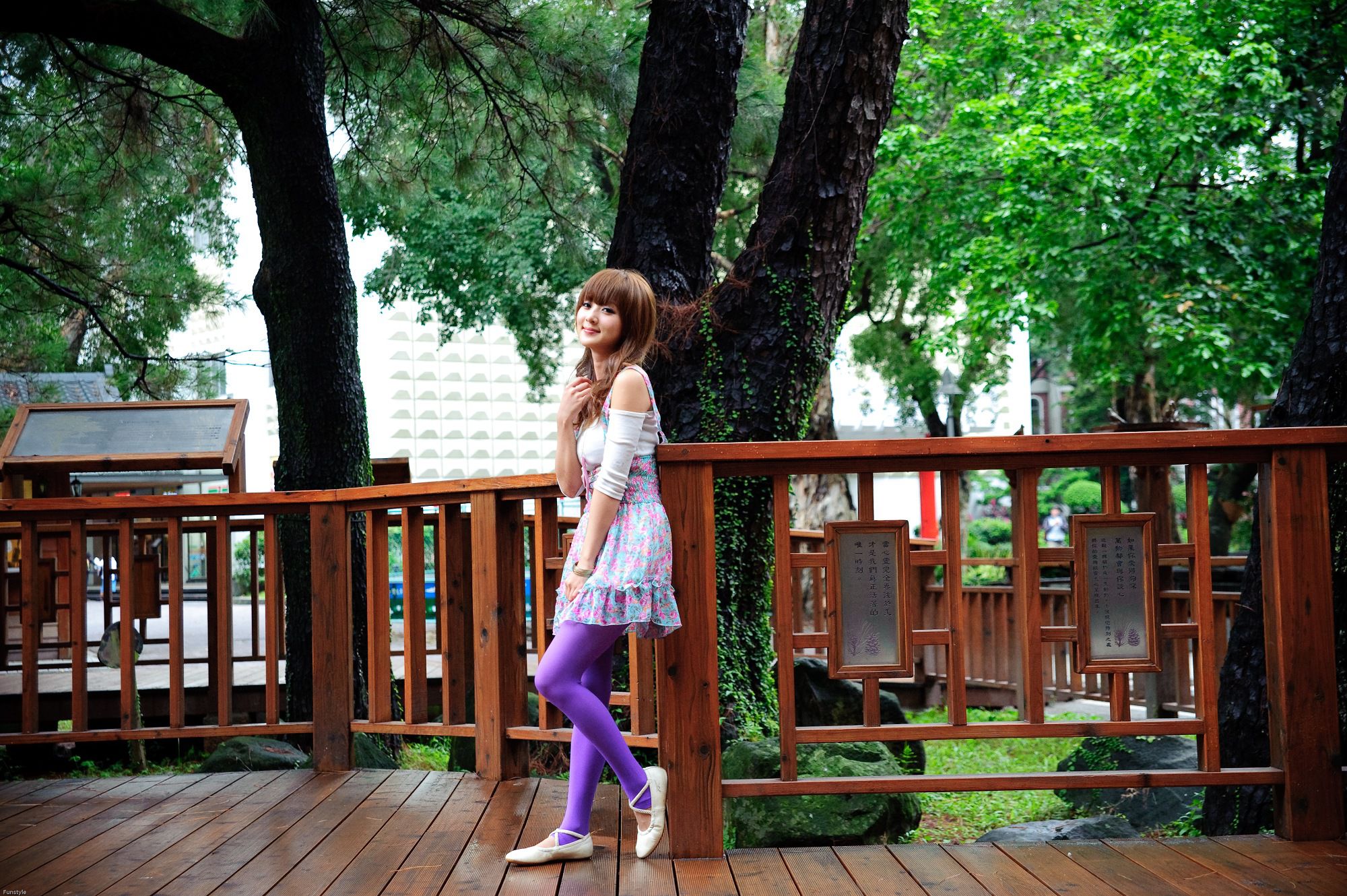 果子Mikako+Minako《台大外拍 II》-图2