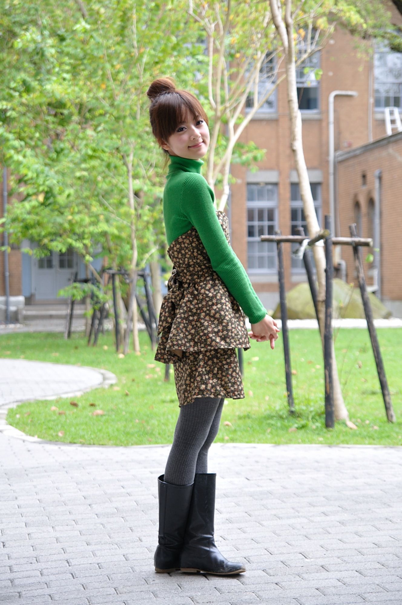 张允霏/果子MM《台大外拍》第5部-图17