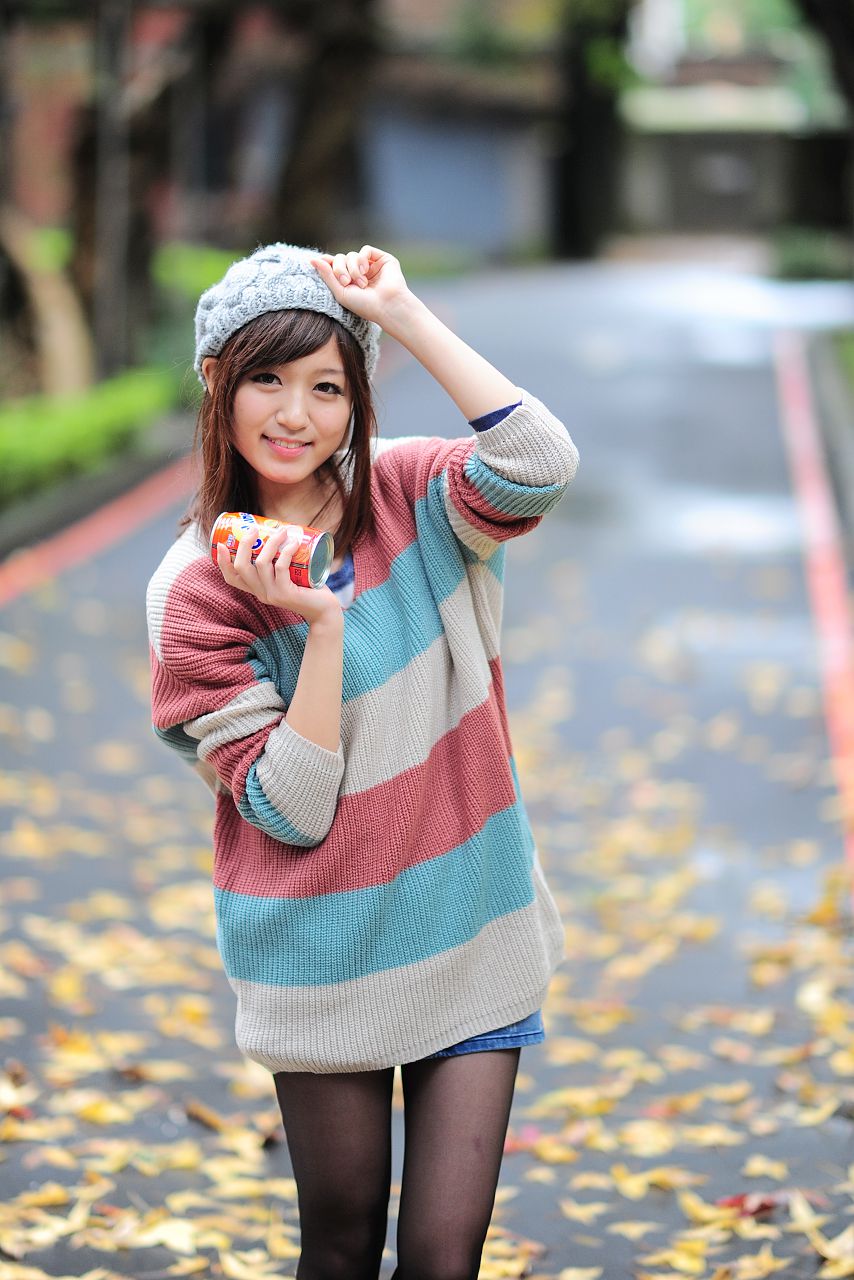 台湾正妹模特小艾《小清新街拍》外拍写真合集-图1