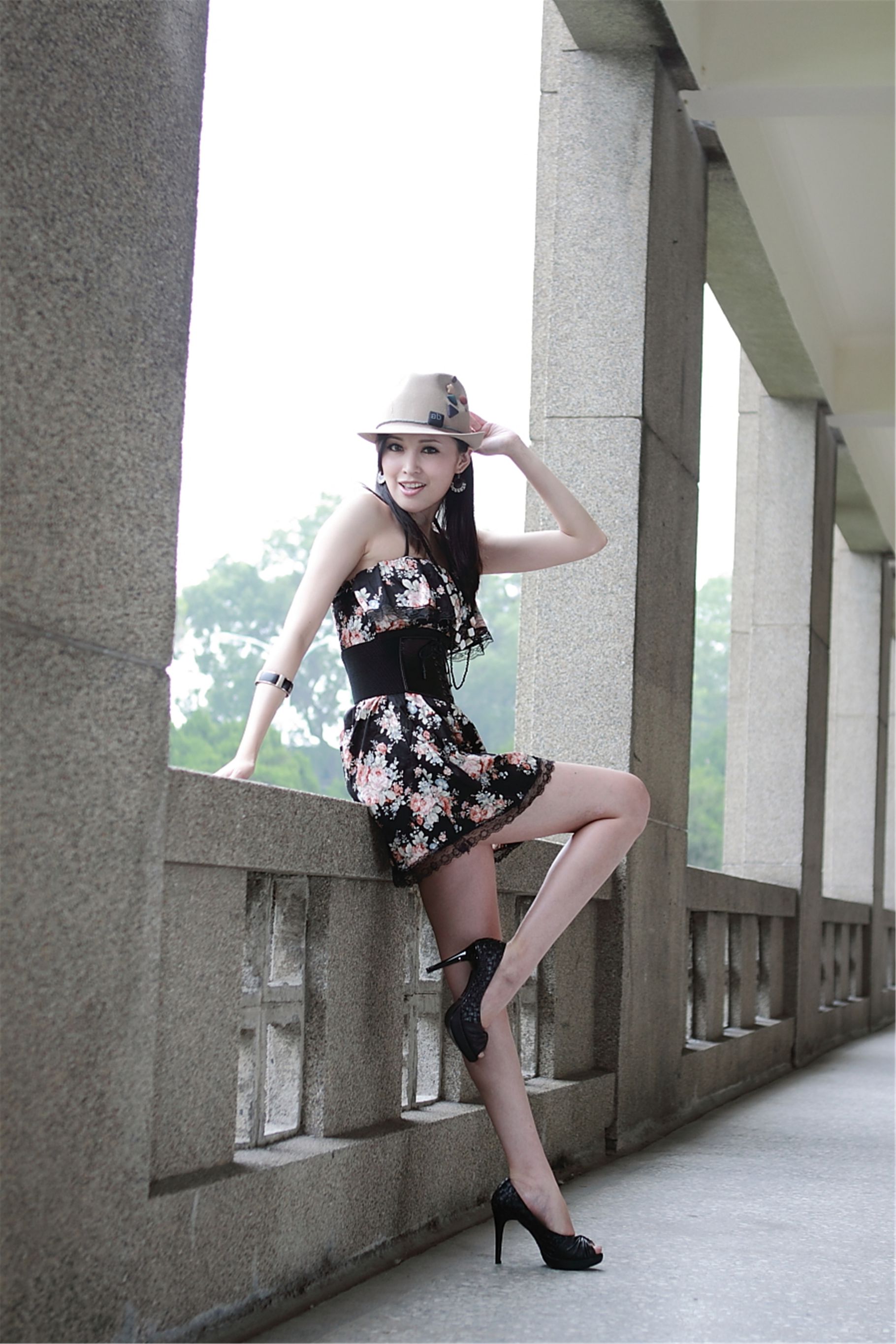 台湾模特Avy杜可薇《时尚连衣裙街拍》-图6