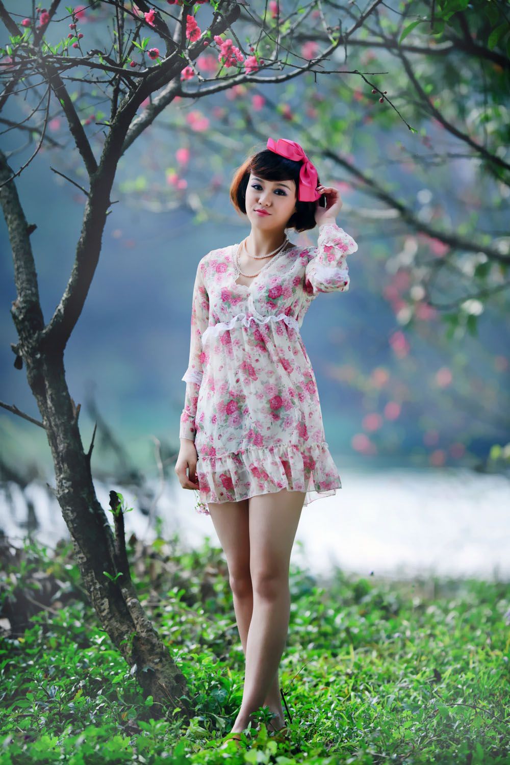 台湾妹子尹芝《唯美花色连衣裙外拍》-图19