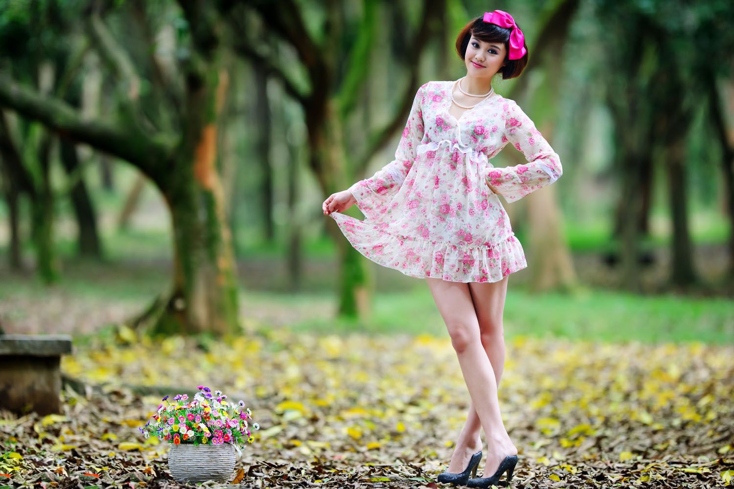 台湾妹子尹芝《唯美花色连衣裙外拍》-图5