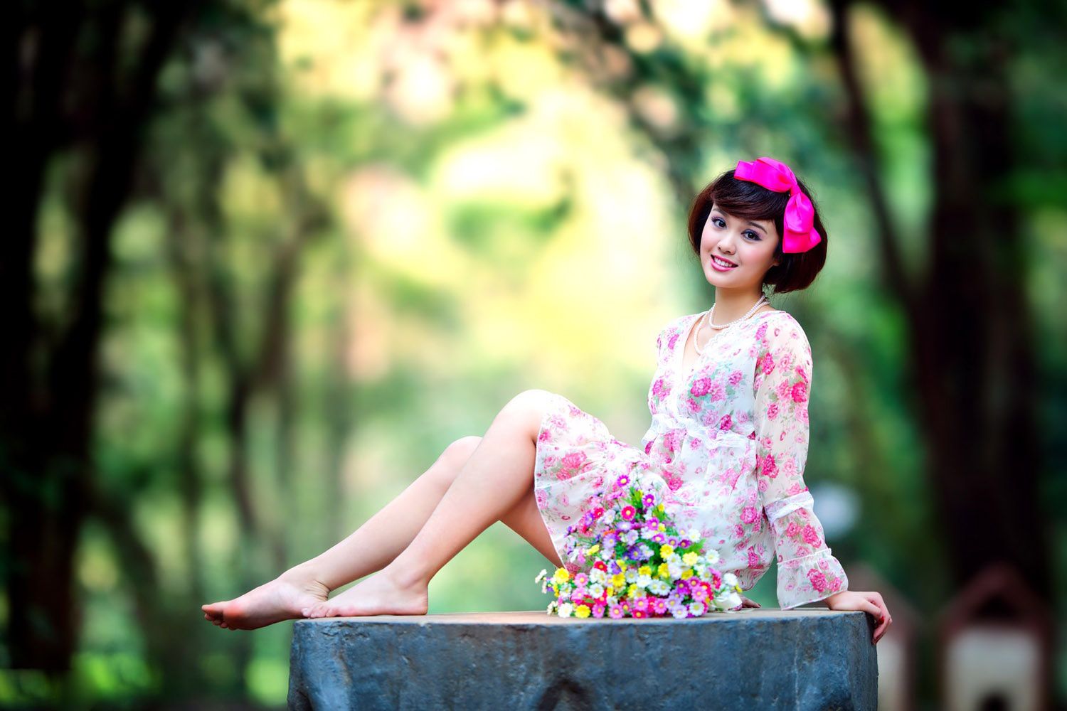 台湾妹子尹芝《唯美花色连衣裙外拍》-图7