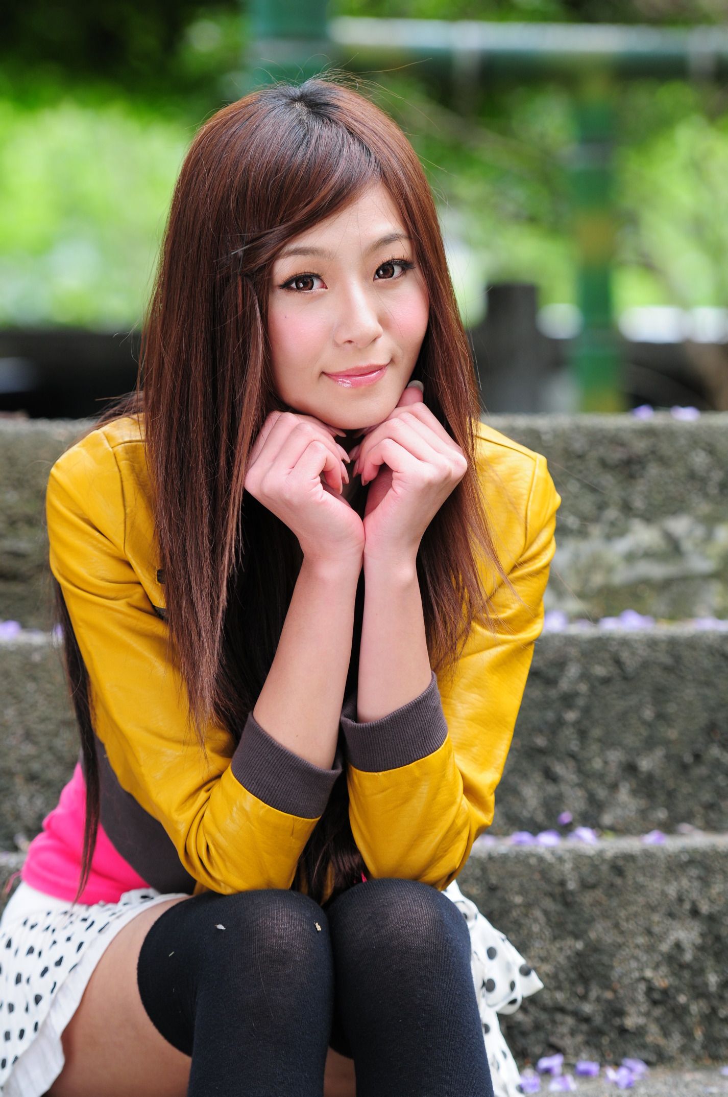 Beautyleg腿模Winnie小雪《碎花短裙+长筒袜系列》-图3