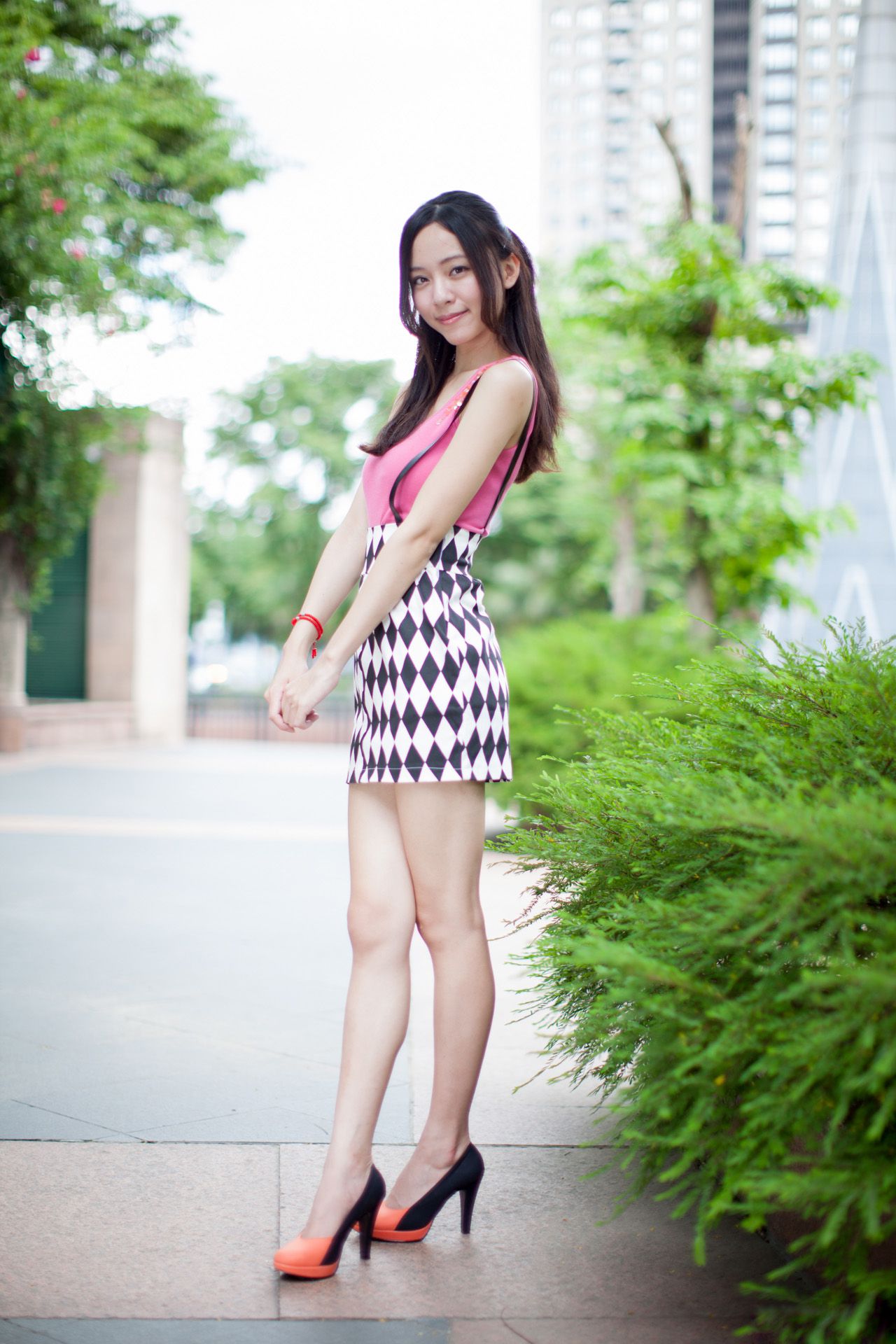 台湾美女Anita林千如《中央商圈外拍》-图1