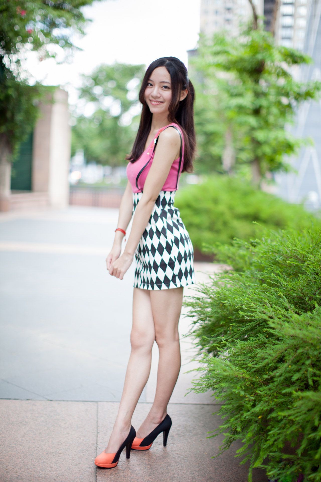 台湾美女Anita林千如《中央商圈外拍》-图3