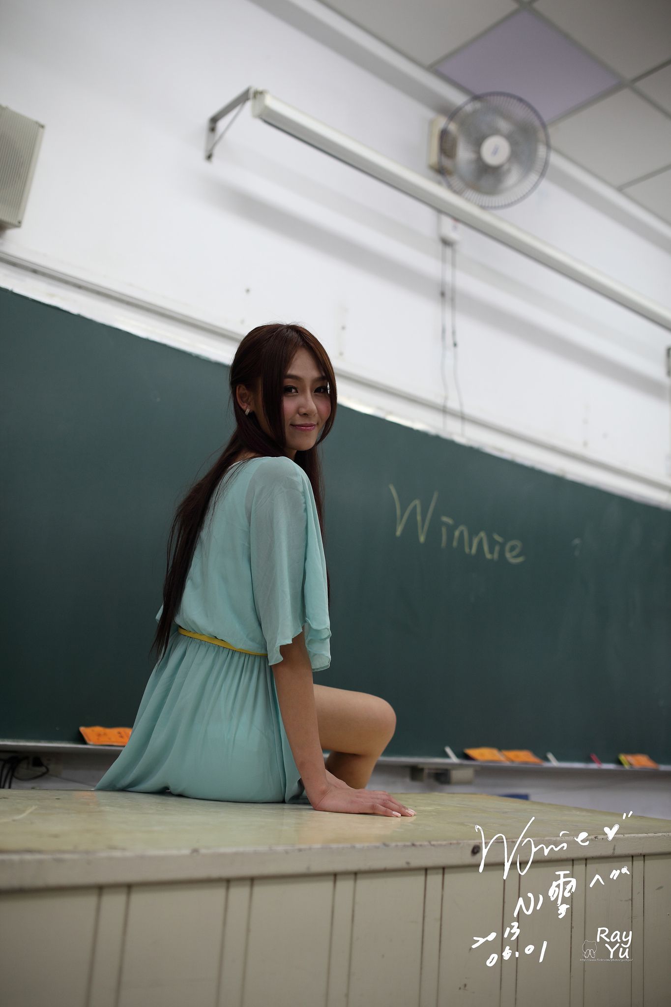 台湾女神Winnie小雪《2组外拍连衣裙图片》写真合集-图104