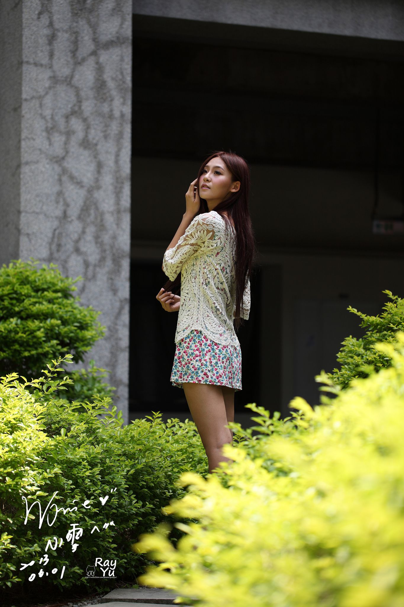 台湾女神Winnie小雪《2组外拍连衣裙图片》写真合集-图31