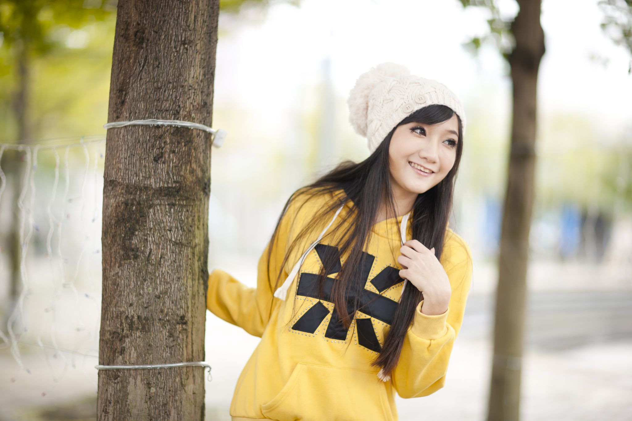 Tina李霜《黑丝街拍图片》写真合集-图8