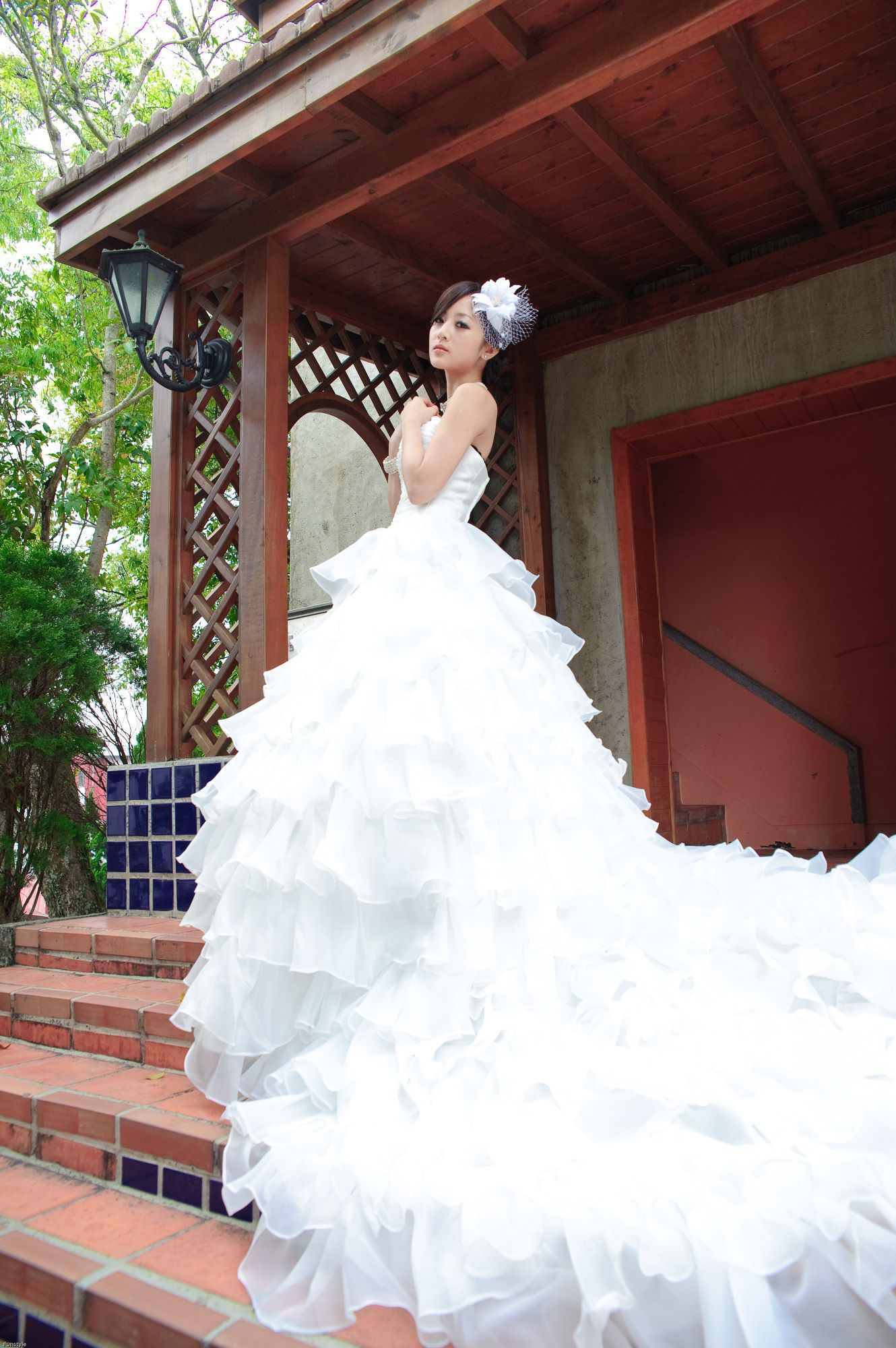 张凯洁/张允霏《日月潭+紙教堂(婚紗)》-图8