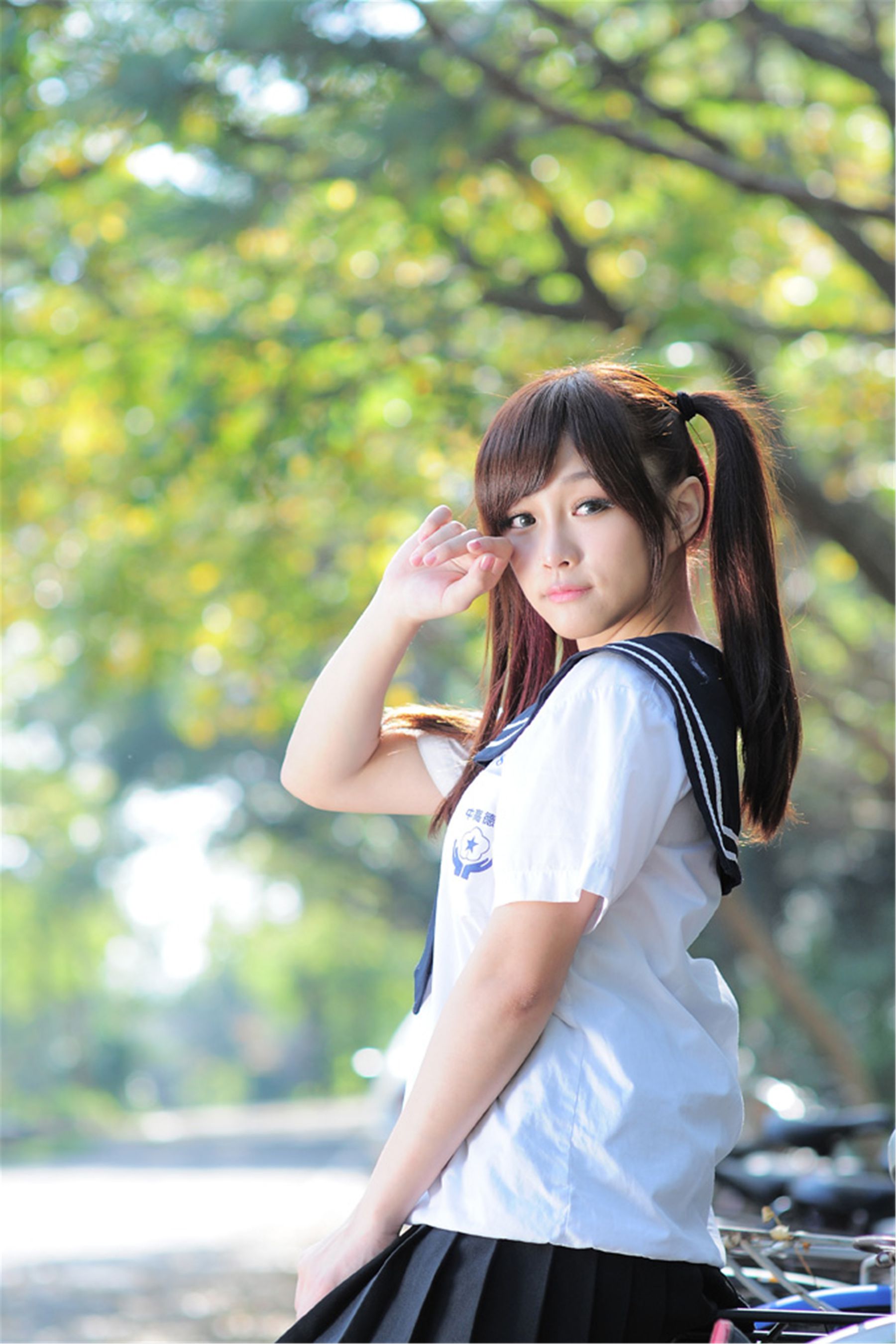 台湾明德高中校花涼涼《校园街拍》-图8