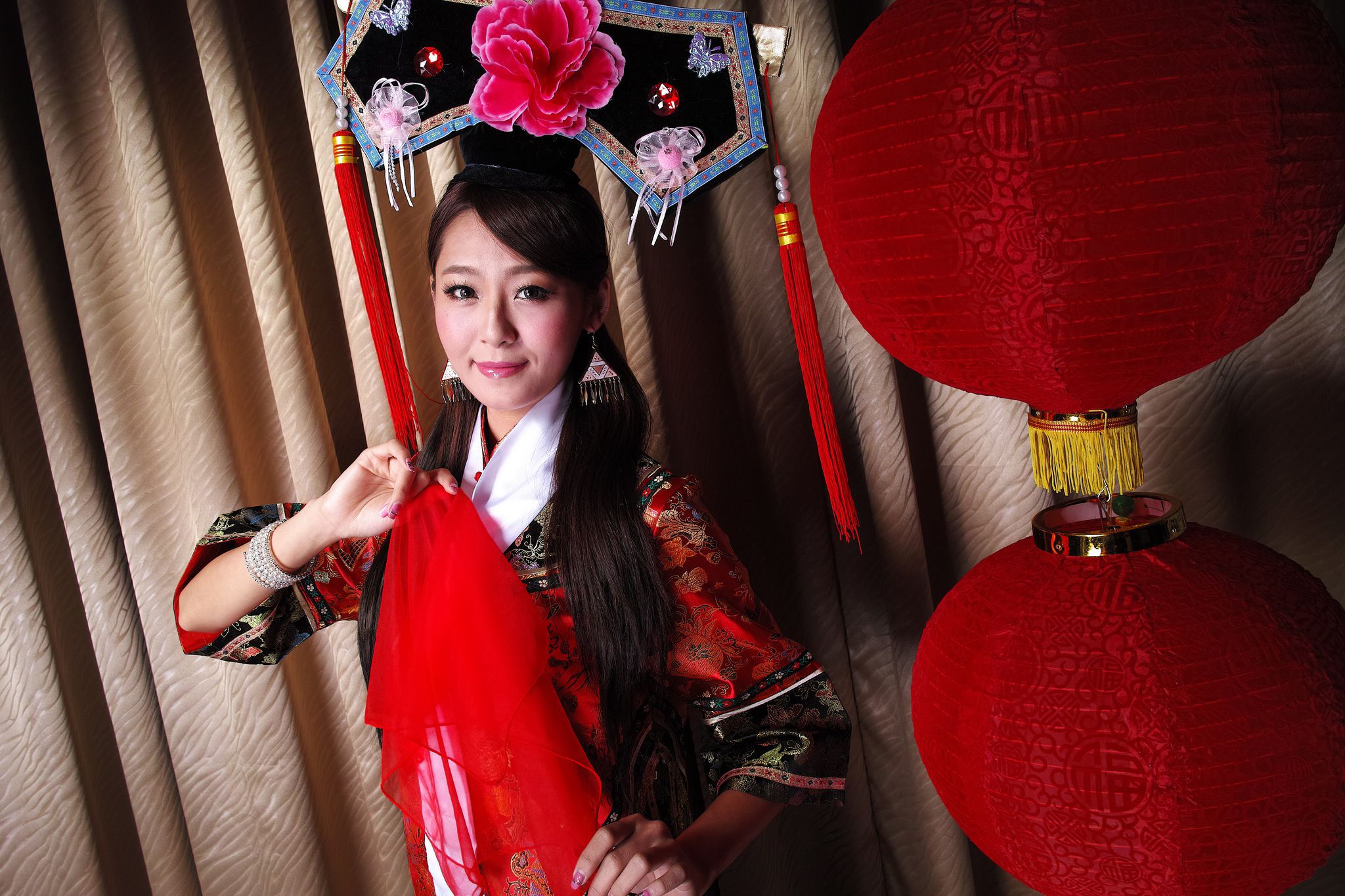 Winnie小雪、小羽《新春拜年 甄嬛格格》-图0