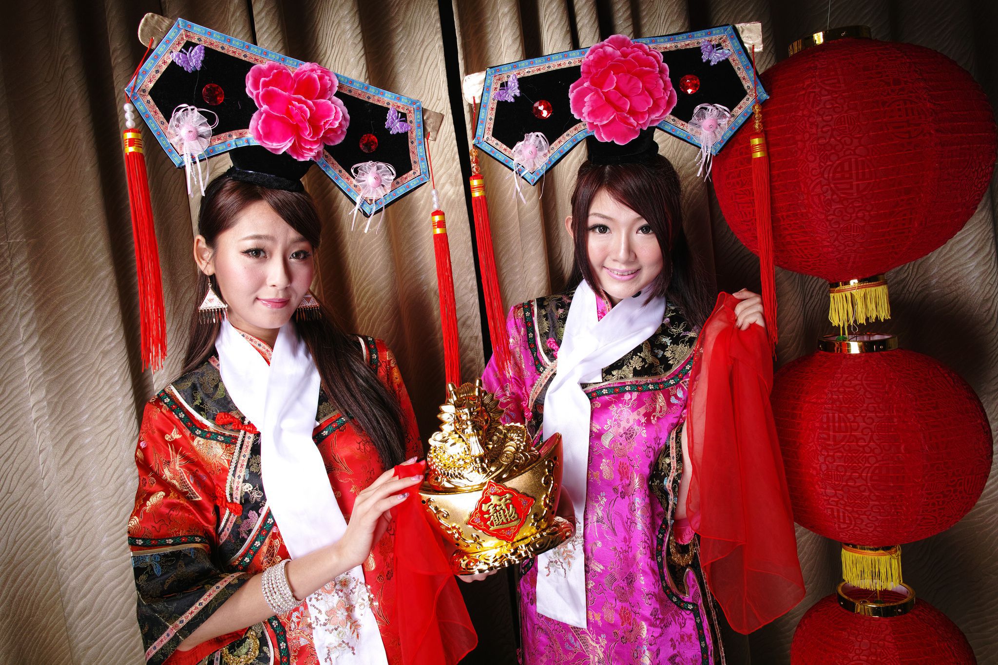 Winnie小雪、小羽《新春拜年 甄嬛格格》-图8