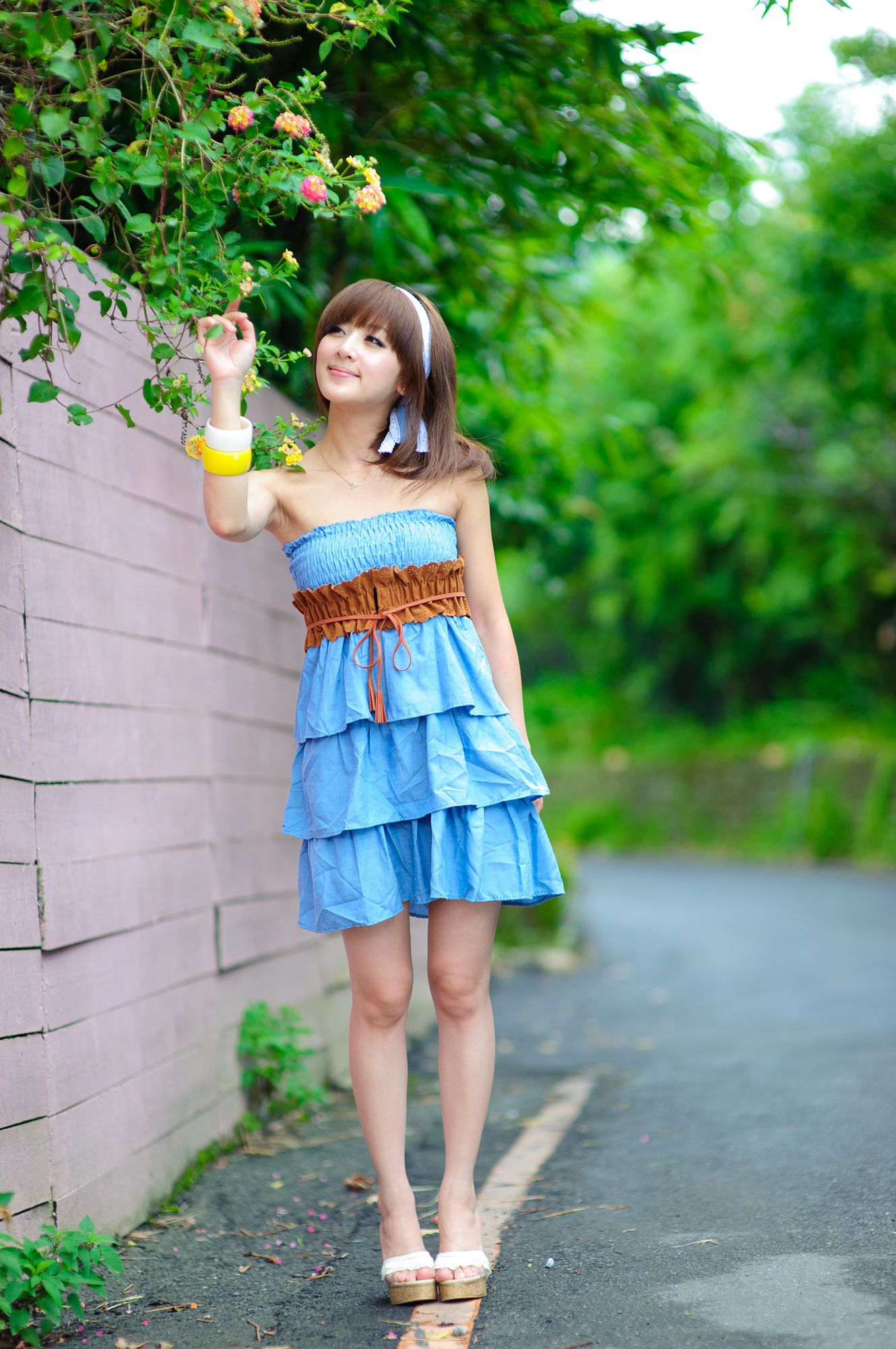 张凯洁/Mikako《蒙馬特咖啡外拍》-图1