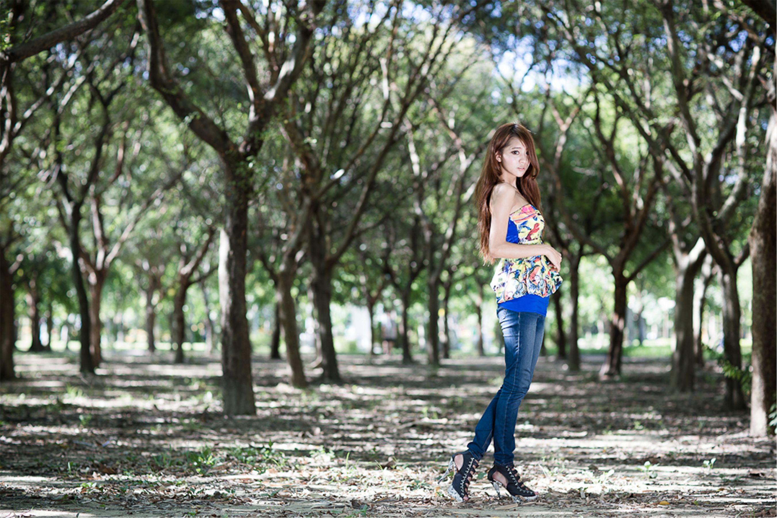 台湾美女妍安/吕芷葇《大安森林公園外拍》-图21